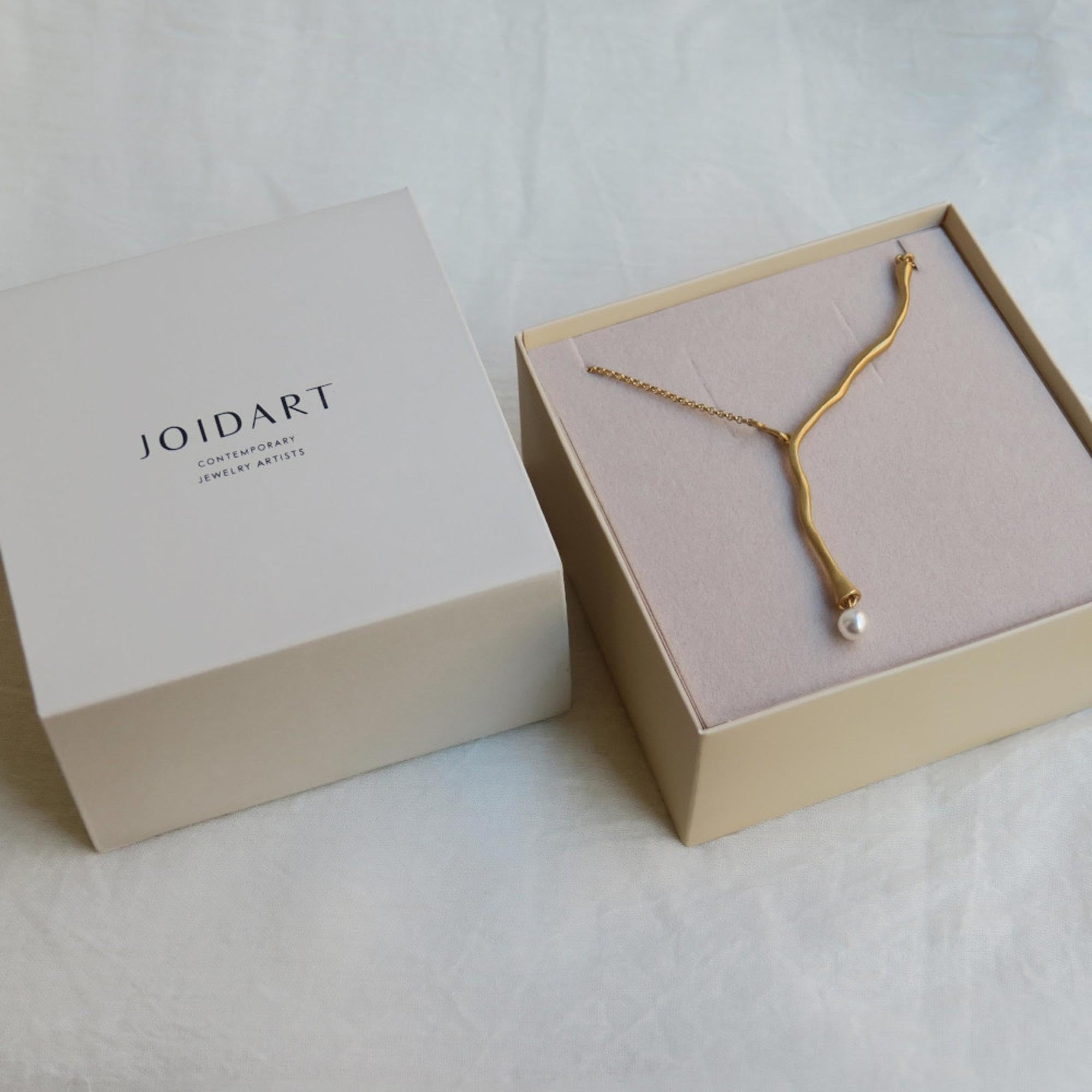 GARGANTILLA DORADA ECLAT | Diseñada por Joidart | Colección Eclat | Metal con baño de oro de 24 K | Cristal de Murano