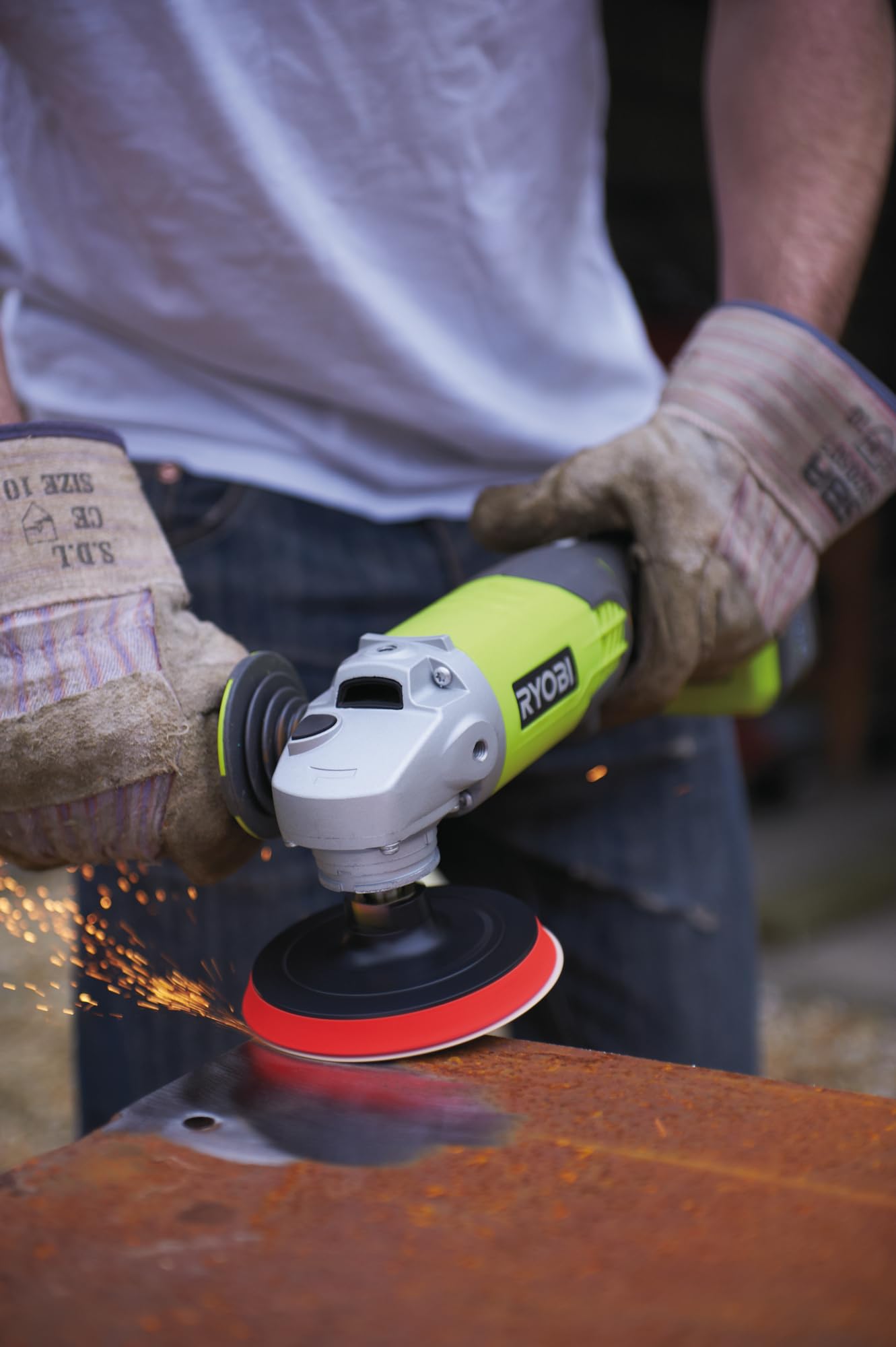 Ryobi Kit Trapano a Percussione e Smerigliatrice 18V ONE+ con 2 Batterie (4.0Ah e 2.0Ah), Caricatore, Avvitatore 50 Nm con Mandrino in Metallo, Flex con Disco 115 mm, Borsone, R18PDAG-242S