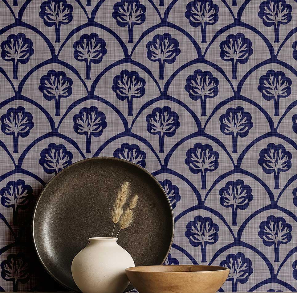 Papier peint bleu facile à poser pour masquer un mur abîmé