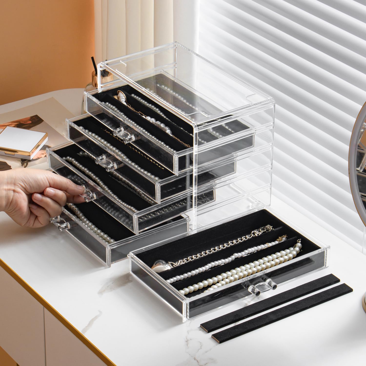 Jenseits Necklace Organizer Box With Clear Lid - Velvet, 20 Hooks, Dustproof Jewelry Display Case For Pendants & Bracelets