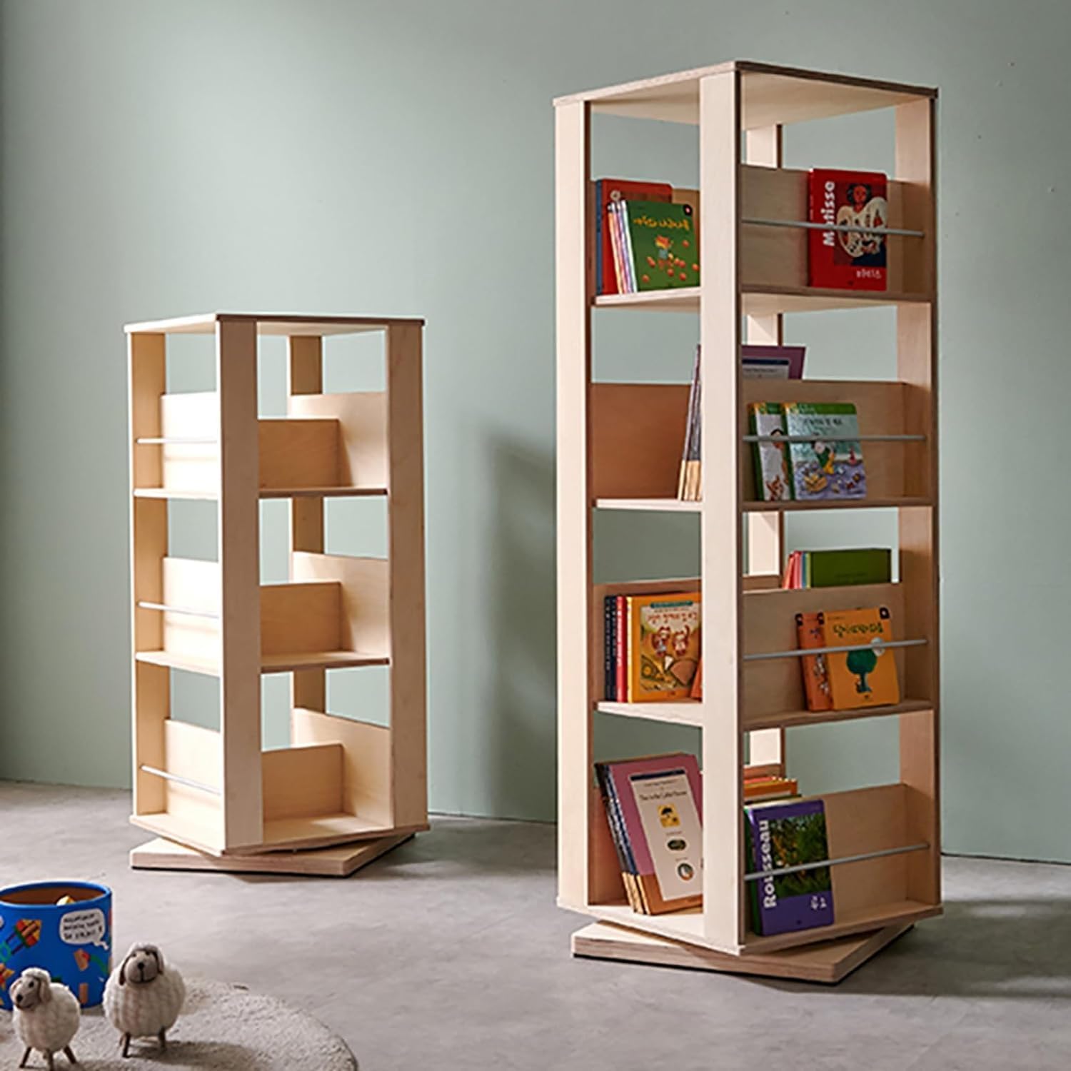 Estantería de pie giratoria de 360° de madera maciza con estante de almacenamiento multicapa para libros ilustrados infantiles