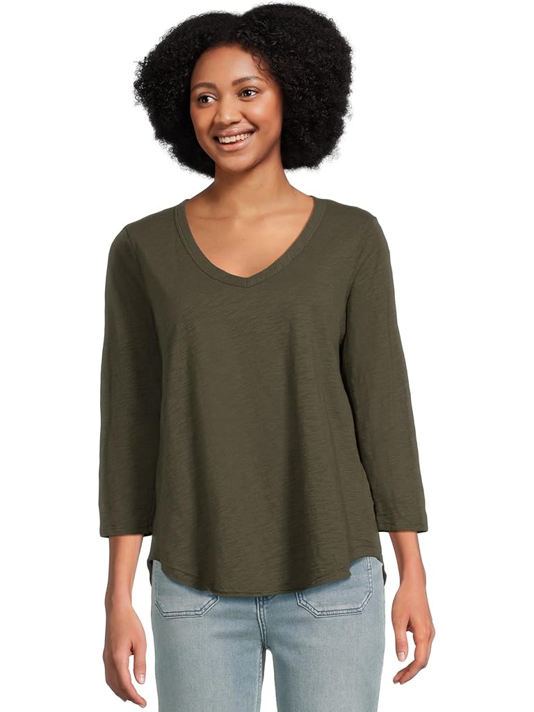 Green Mod-o-doc 3/4 Sleeve V-Neck Tee with Curved Hem