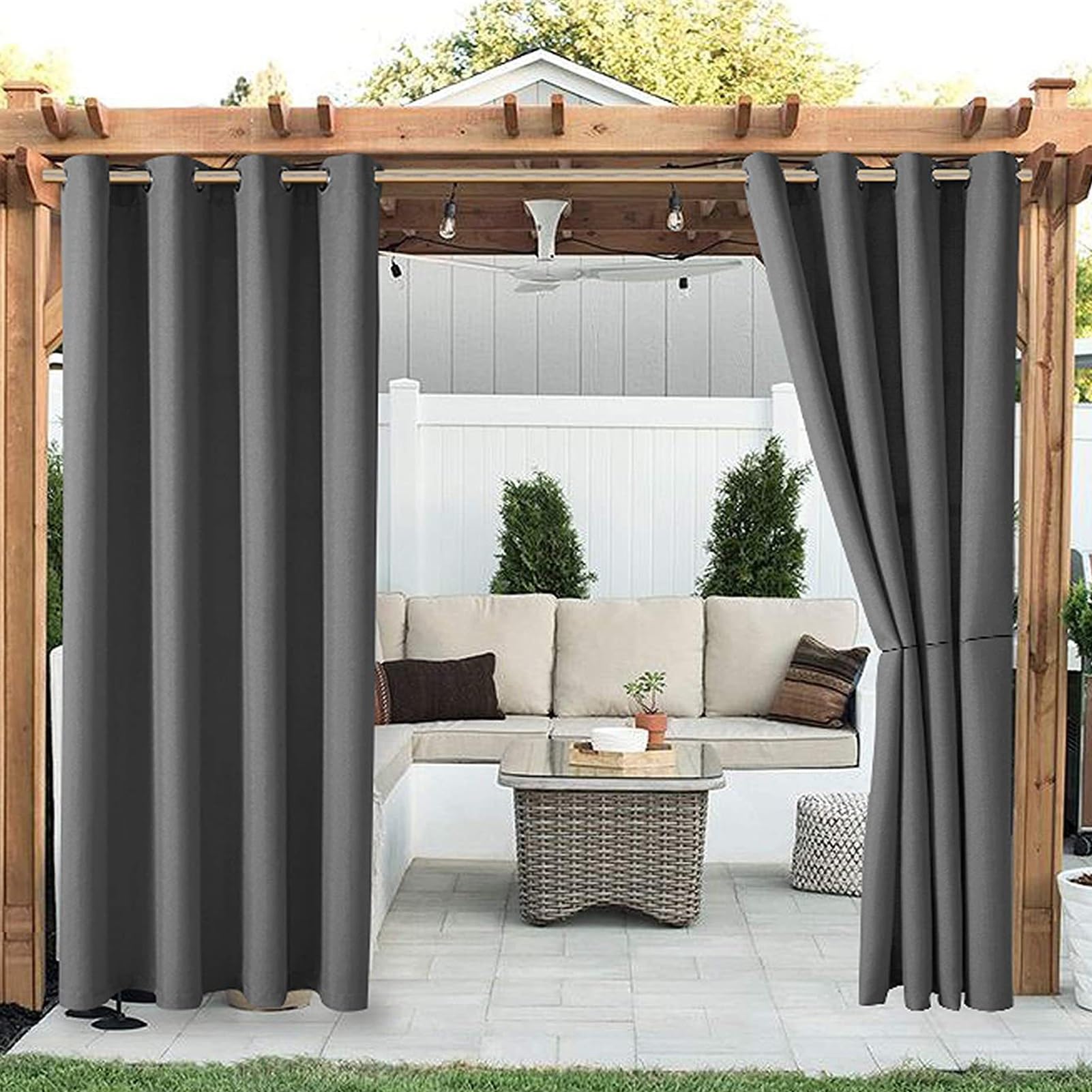 Rideau extérieur pour patio fini la chaleur étouffante sous la véranda