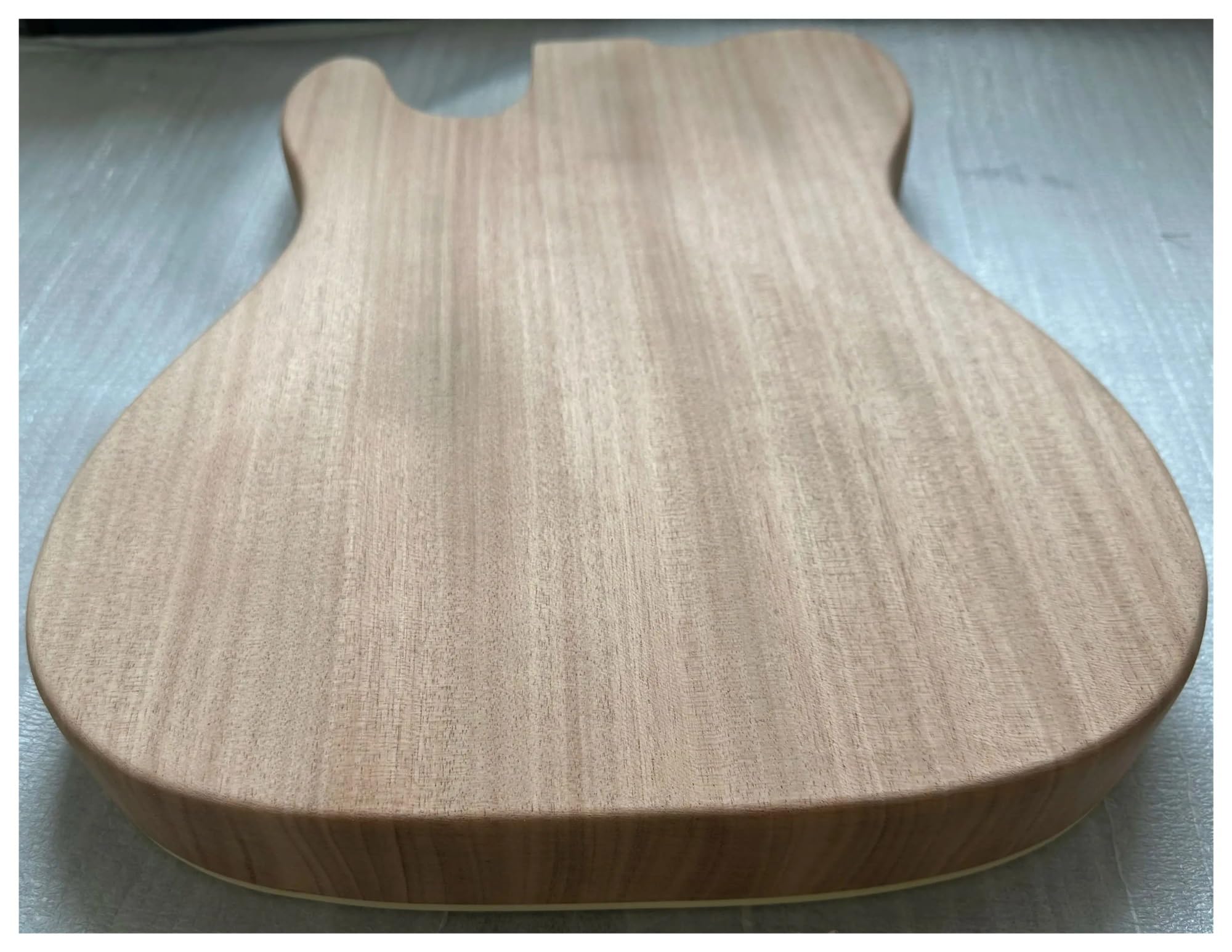 Cuerpo de guitarra de caoba TL de madera de una pieza sin terminar, agujero F HH, barril de guitarra eléctrica, chapa de arce flameado, pieza artesanal, tacón de 5,6 cm