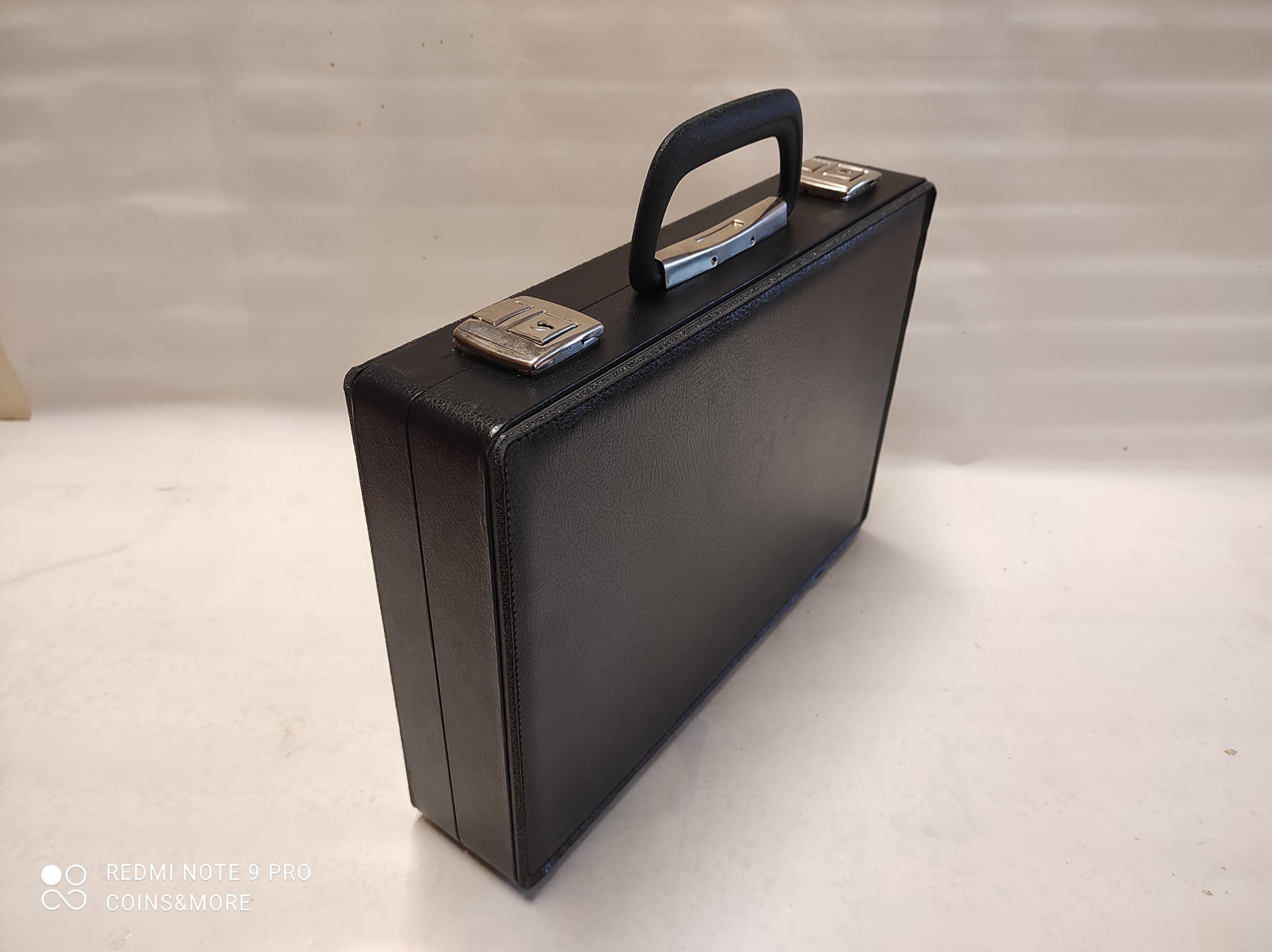 Coins&More Maletín de Coleccionista para Transporte de Bandejas Flocadas de Monedas y Joyas | Estuche con Cierre de Seguridad para Colecciones de Monedas y Medallas