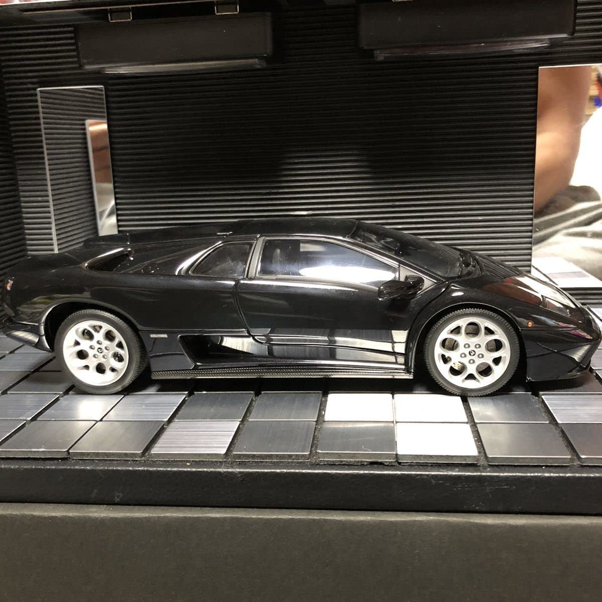 Amazon.co.jp: Auto Art 1/18 Lamborghini Diablo 6.0 : Hobbies