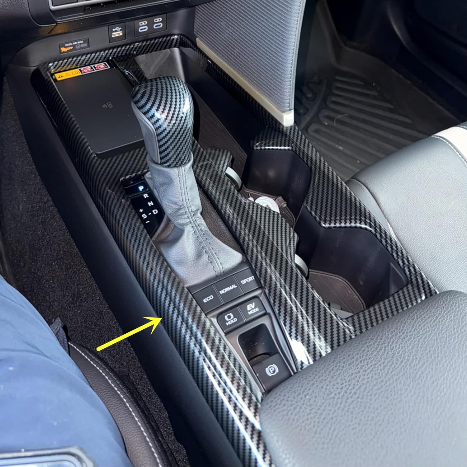 ZiWen Interior Trims Gear Shift Panel Center Console Cup Holder Cover Frame Accessories for Toyota Camry 2025 2026 (Carbon Fiber Print)