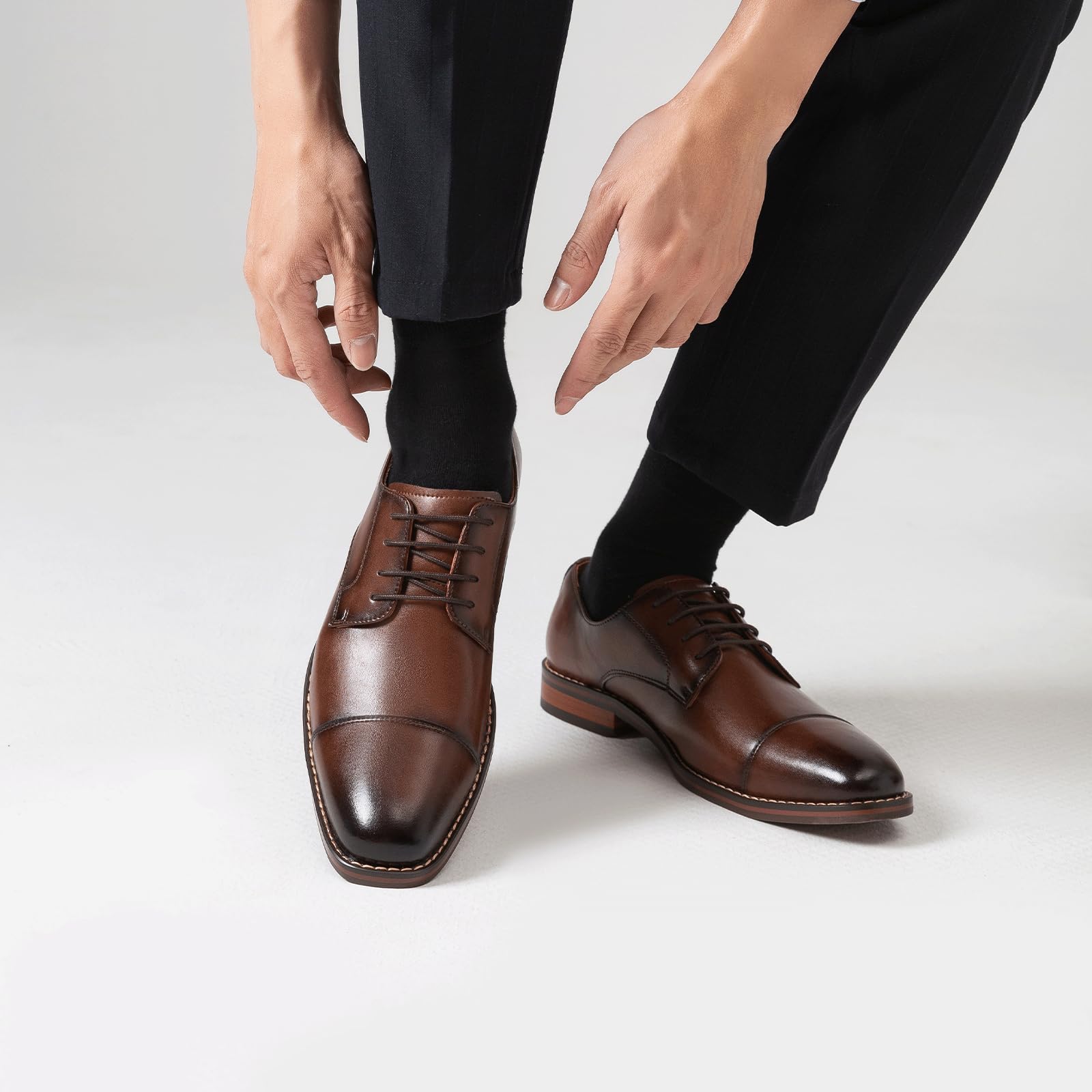 Poerkan Zapatos Derby cómodos y elegantes con cordones para hombre, color negro y marrón para cada ocasión