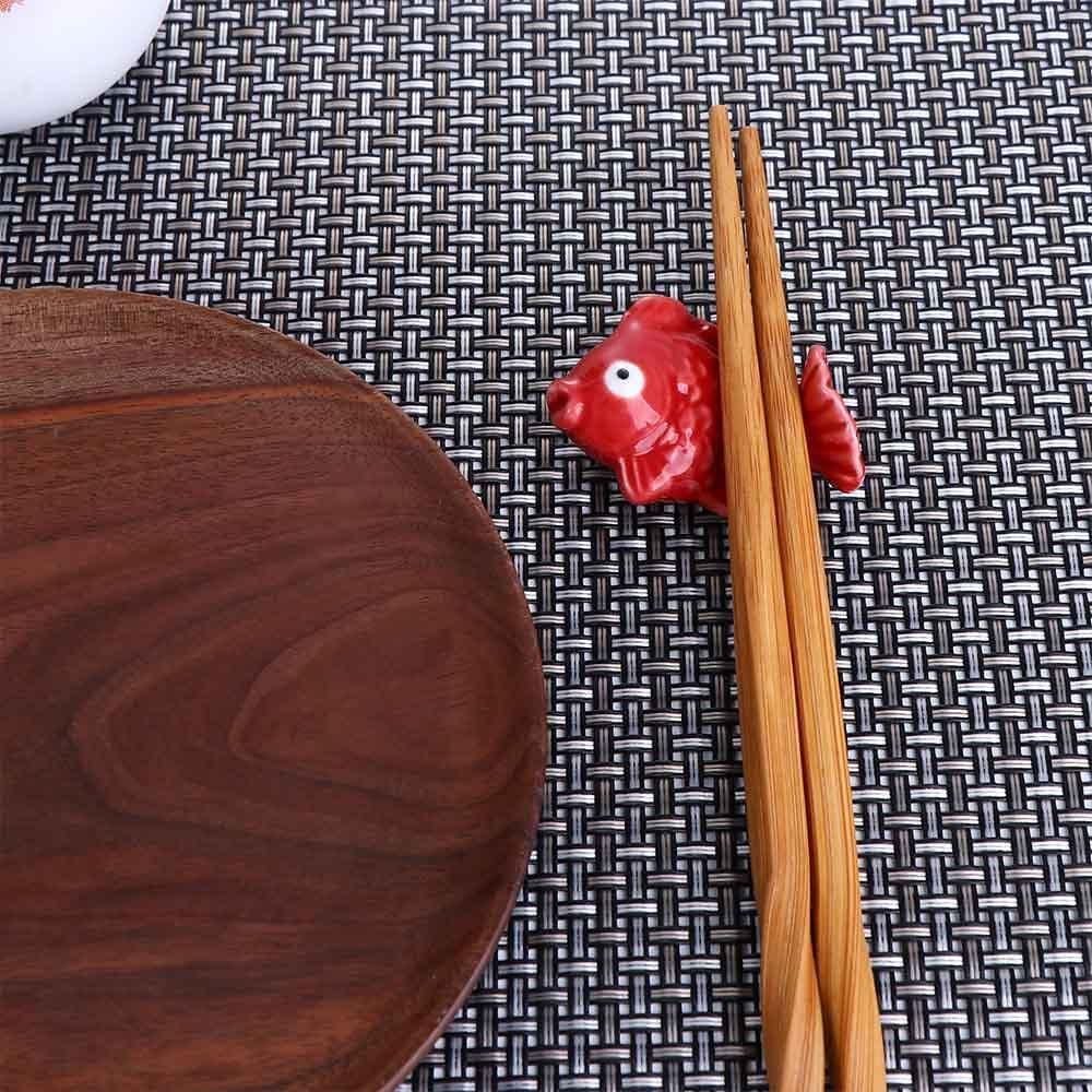 2 Pcs Ceramic Chopsticks Holder, Creative Cute Fish Shaped Chopsticks Rest Rack Spoon Fork Knife Holder Dinnerware Stand for Home or Restaurant Decoration