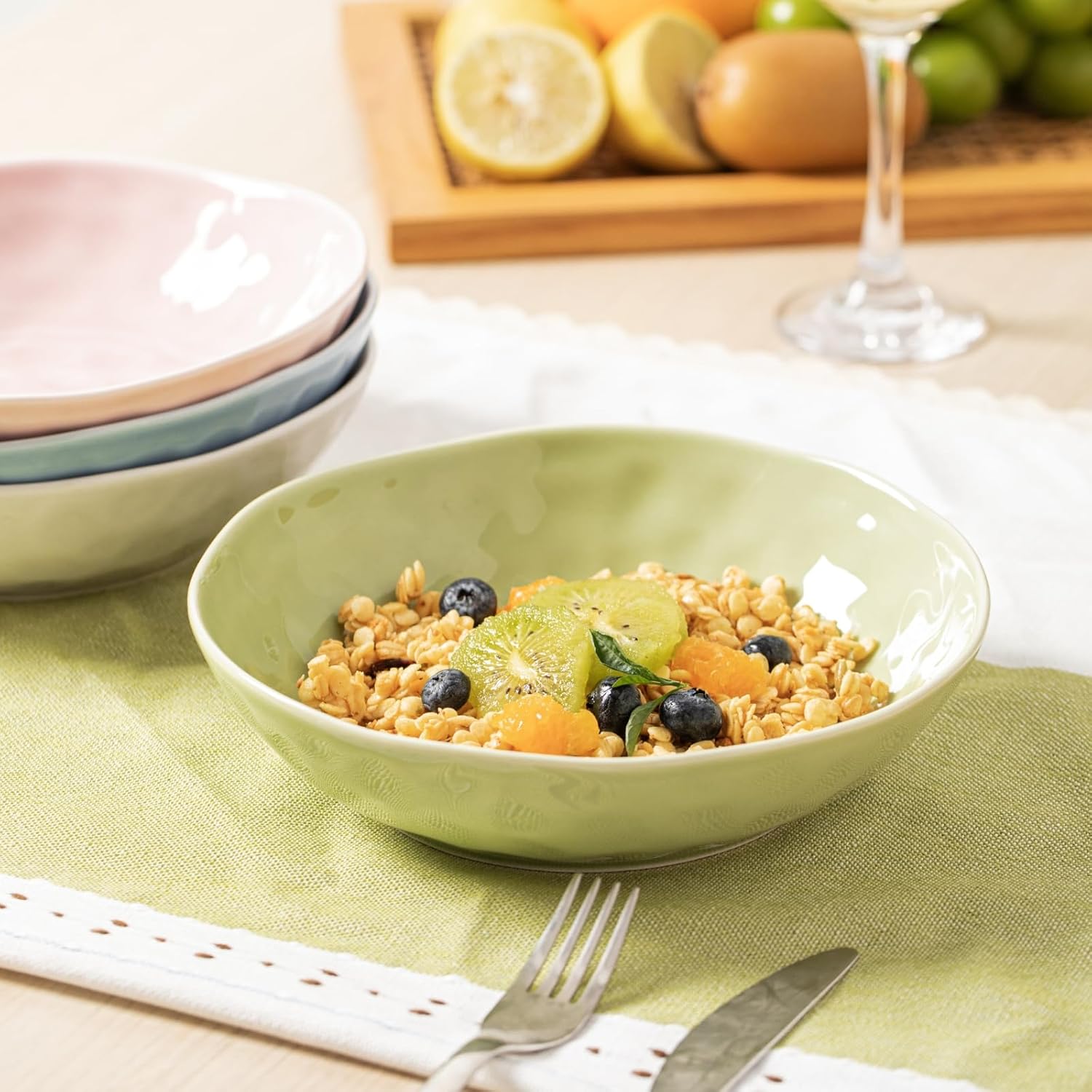 HOMBENE Plates and Bowls Sets, Dinnerware Set 12 Piece Service Porcelain Dinnerware for 4, for Dessert Salad and Pasta, Mixed Colors Dishes