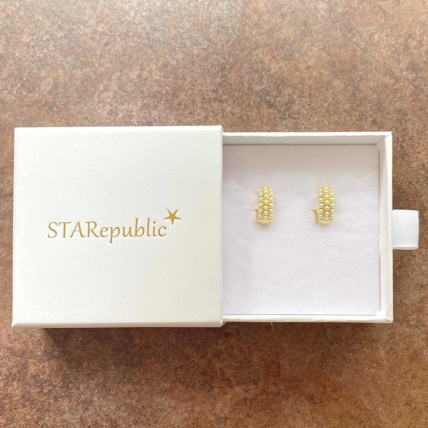 925 Sterling Silver 14K Gold Plated Elegant Shell Pearl Hoop Earrings - Image 2