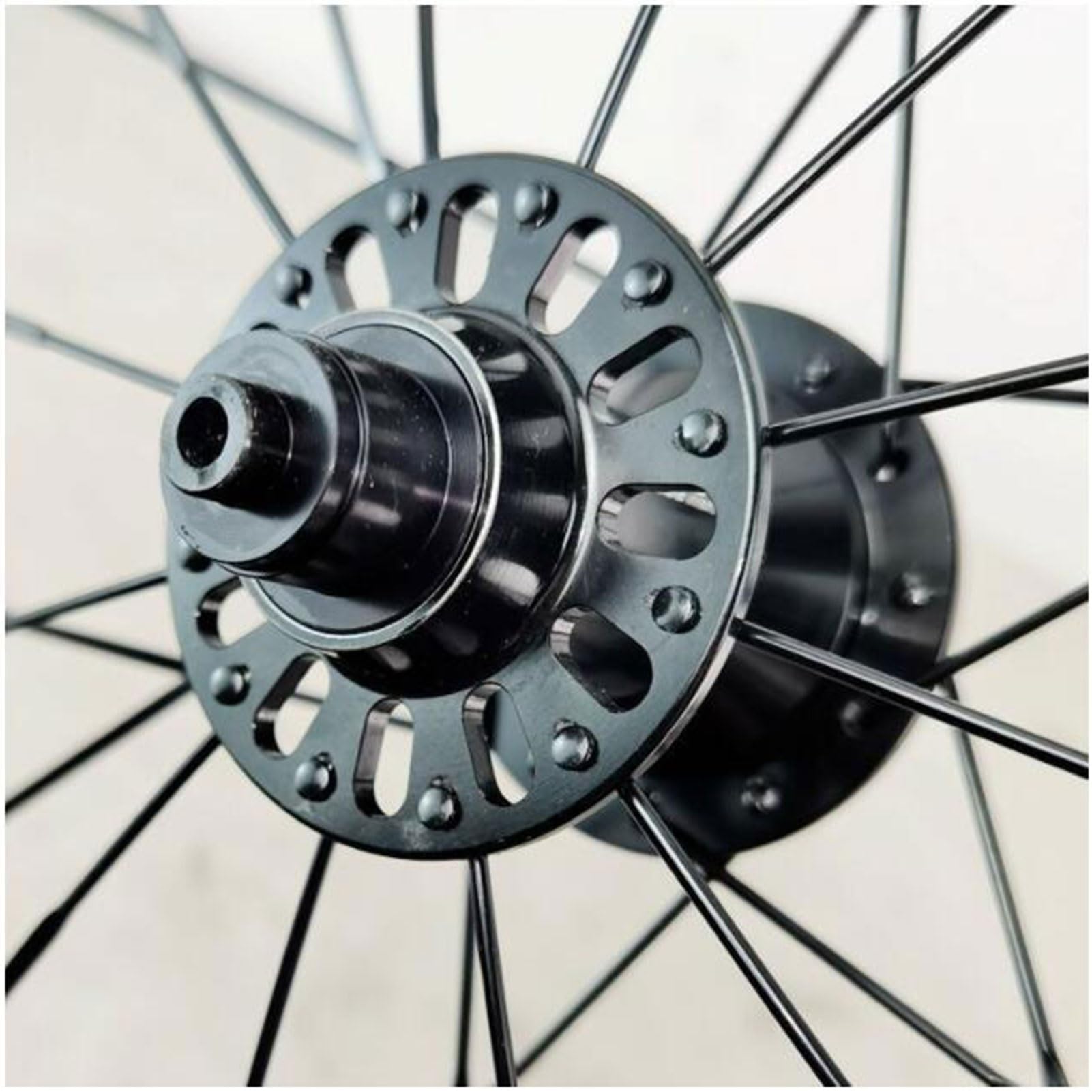 Zestaw kół do roweru szosowego ze stopu aluminium, hamulec C V 700C podwójne felgi ścienne 20/24 otwory płaska szprycha 8-12 prędkości szybkie zwalnianie zestaw kół (kolor: czarno-czerwony, rozmiar