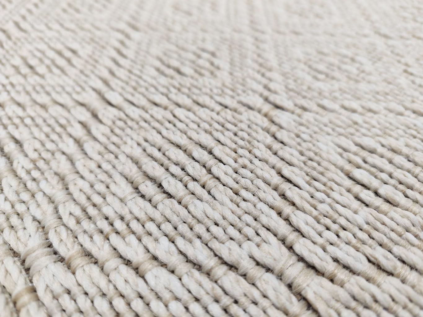 Tadi & Imperio1979 Tapis Rubis pour extérieur et intérieur - terrasse, Jardin, entrées, couloirs, Balcon, Salle à Manger, Cuisine - Disponible en Or et Beige - 85 x 250 cm.