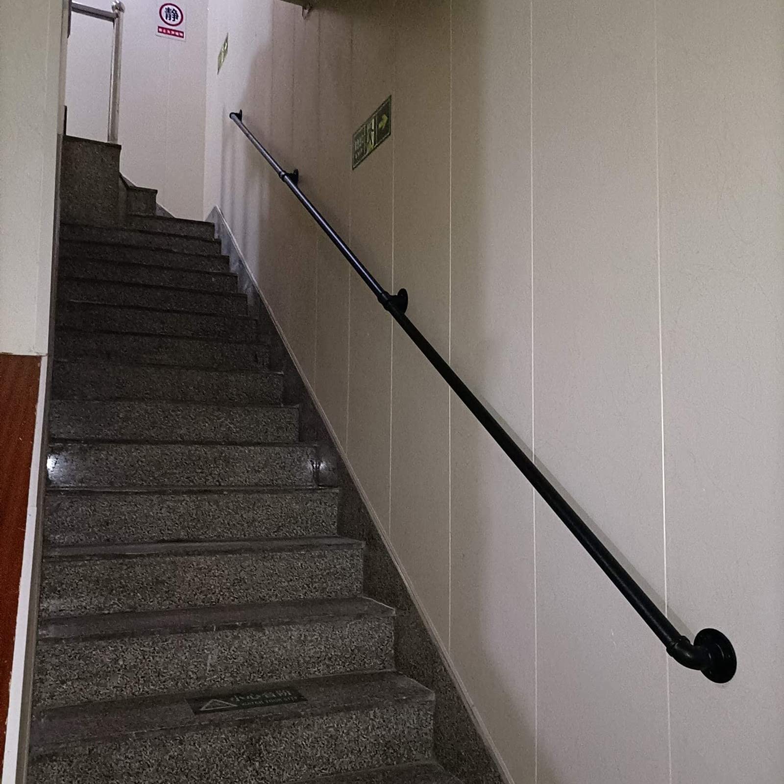 Main courante d'escalier extérieure en kit complet pour sécuriser porche et pont