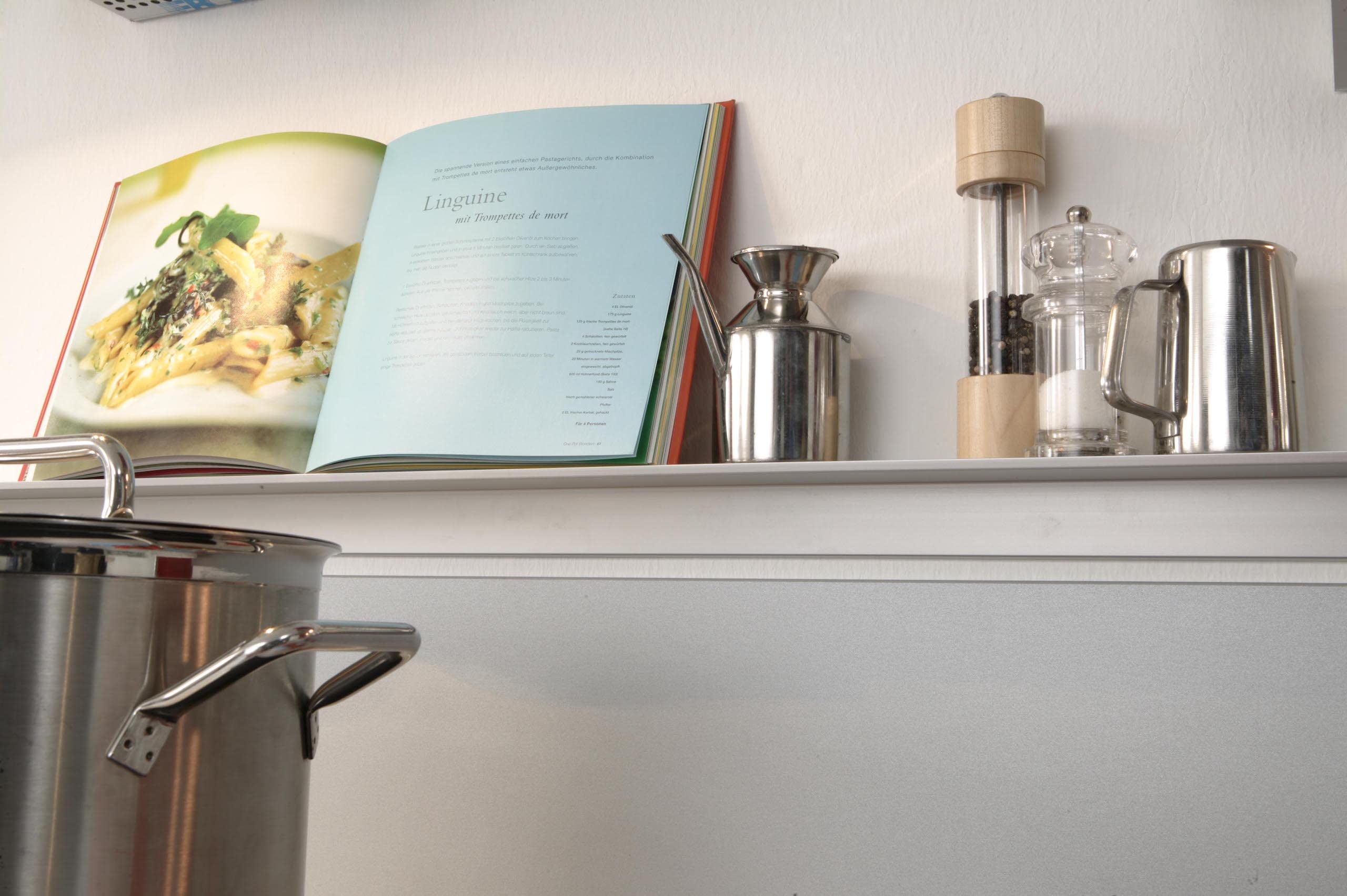 nielsen Designboard aus Aluminium 90 cm, Silber matt, Regal, Ablage, Schweberegal für Wohnzimmer, Küche, Flur, Schlafzimmer, Badezimmer inkl. Montagematerial