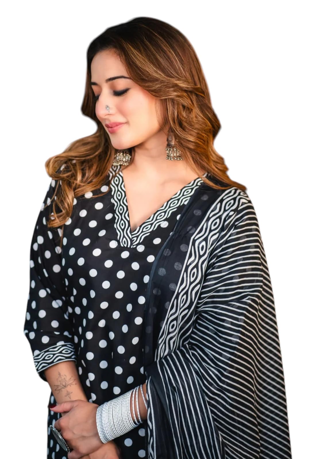 Ensemble kurta en noir imprimé cousu avec finitions soignées - 8