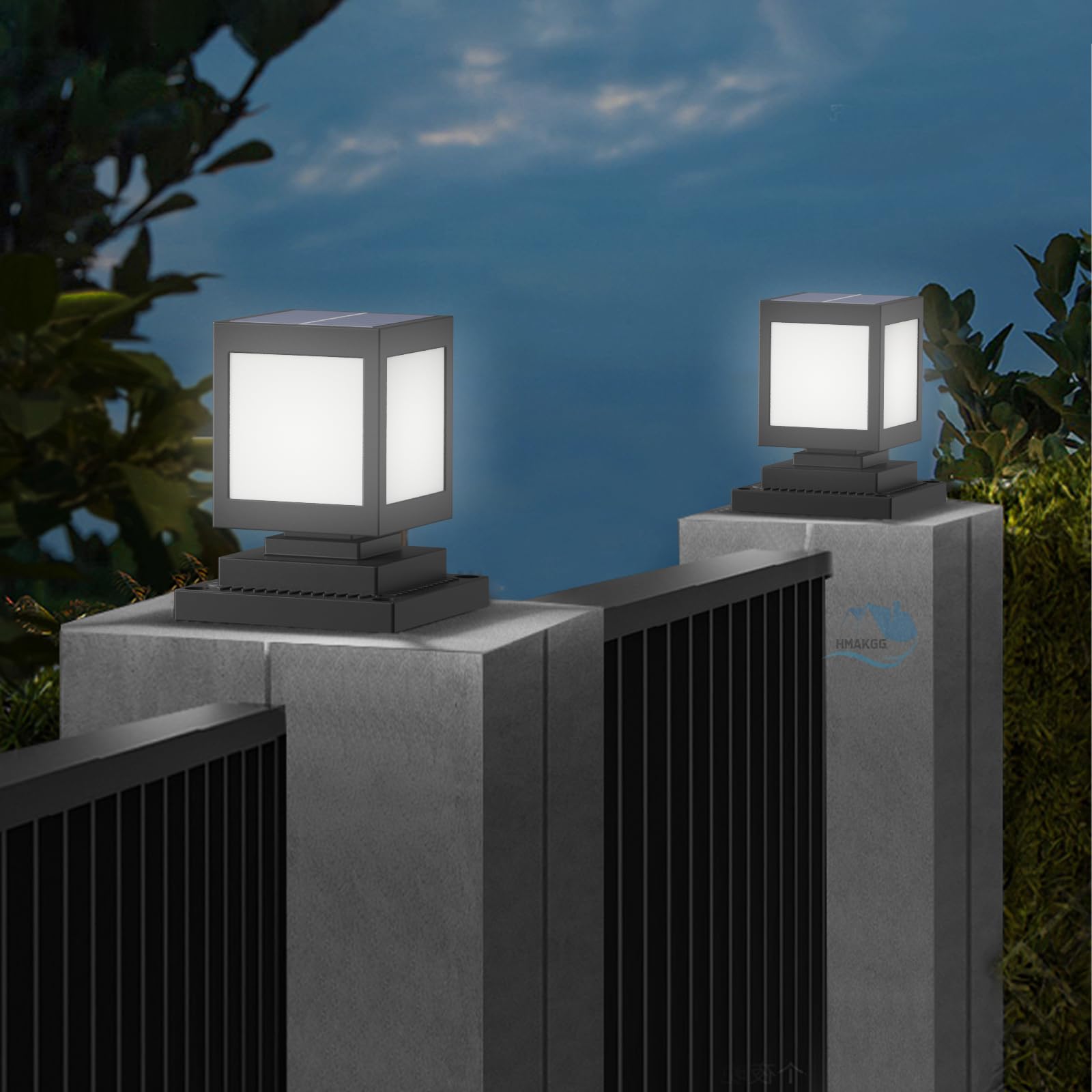 Farola Solar Sobremuro 6000K IP45, Luz Solar para Valla y Patio | ABS negro, bateria 2200 mAh, luz blanca 6000K, para postes y muros de jardin, valla, entrada y patio