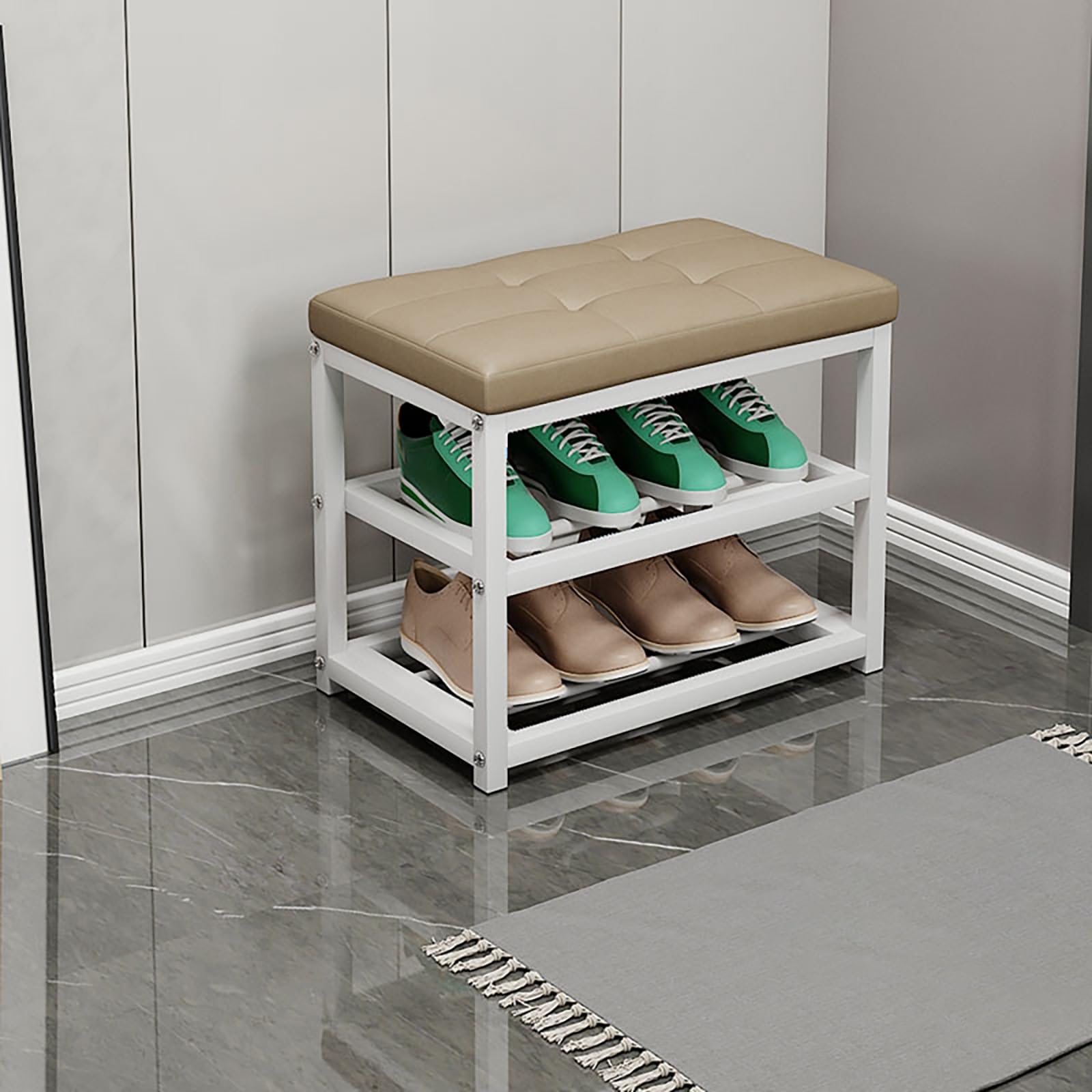 Tabouret en bois pour se changer et ranger les chaussures de l'entrée