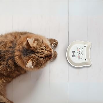 Seramik Kedi Şeklinde Ödül Kabı | Sevimli Evcil Hayvan Mama Kabı | 200 ml Kapasiteli, Yavru Kediler, Yavru Köpekler ve Küçük Evcil Hayvanlar için Dekoratif Kedi Kabı (Papyon)