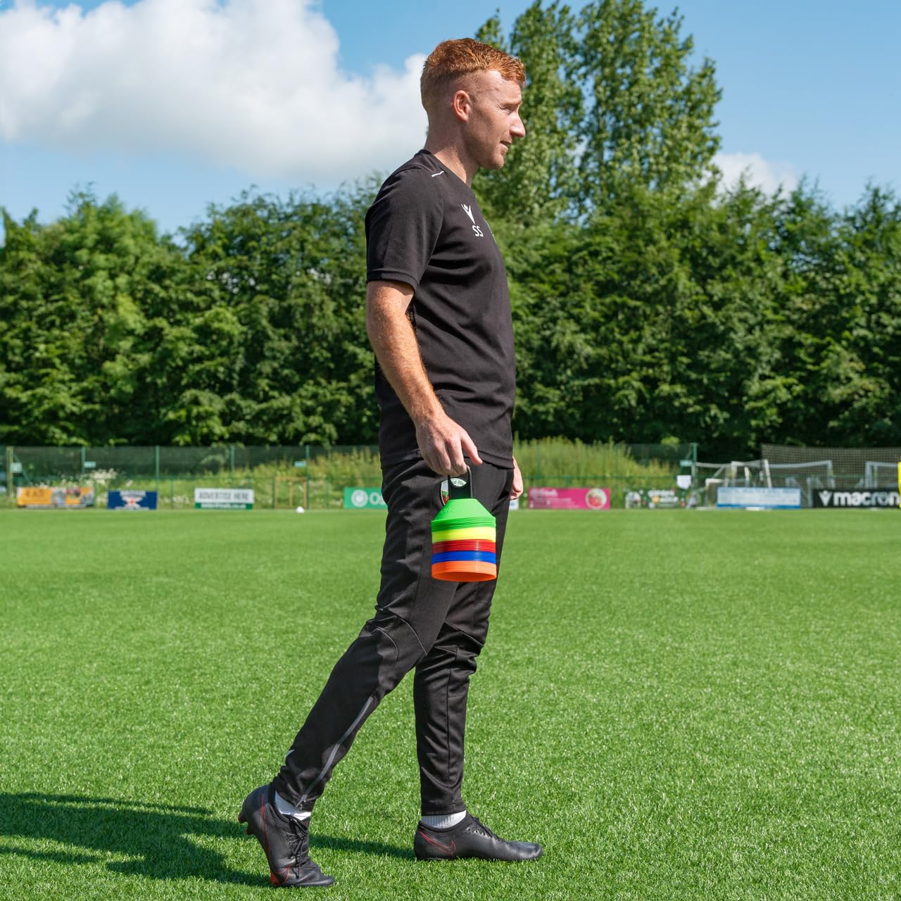 FORZA Mini Plots de Marquage pour Entraînement de Sport [Pack de 50/1000] | Cônes Durables et Polyvalents pour Le Football, Le Rugby et Plus | Support de Transport