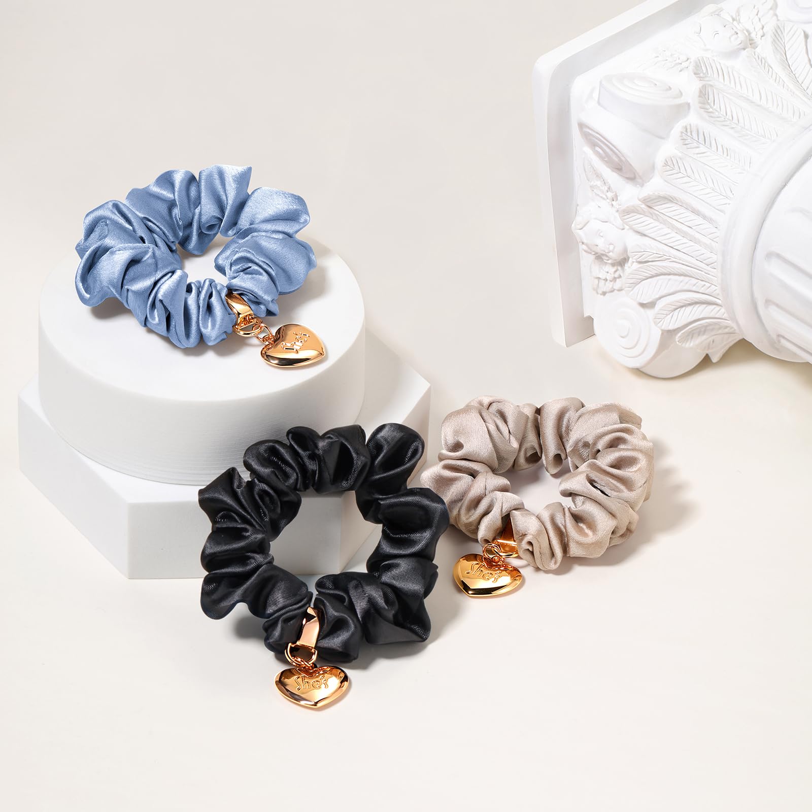 She's Heart-Shaped Bun Hair Tie, Elegant Scrunchie for Women Stylish Ponytail Holder (Blue Print) - Image 2