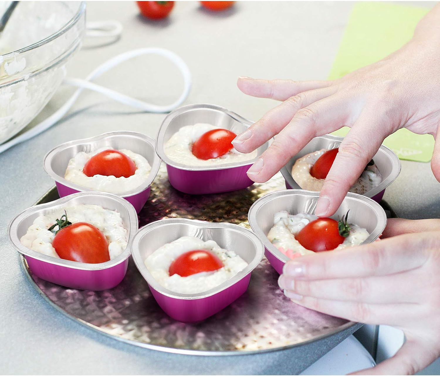 Mini Aluminum Foil Cake Pan with Clear Lids 55 ml/ 1.86 oz Heart Shaped Foil Cupcake Cups Disposable Aluminum Dessert Baking Cups Pans for Valentine Wedding Mother's Day Parties (Rose Red, 40 Sets)