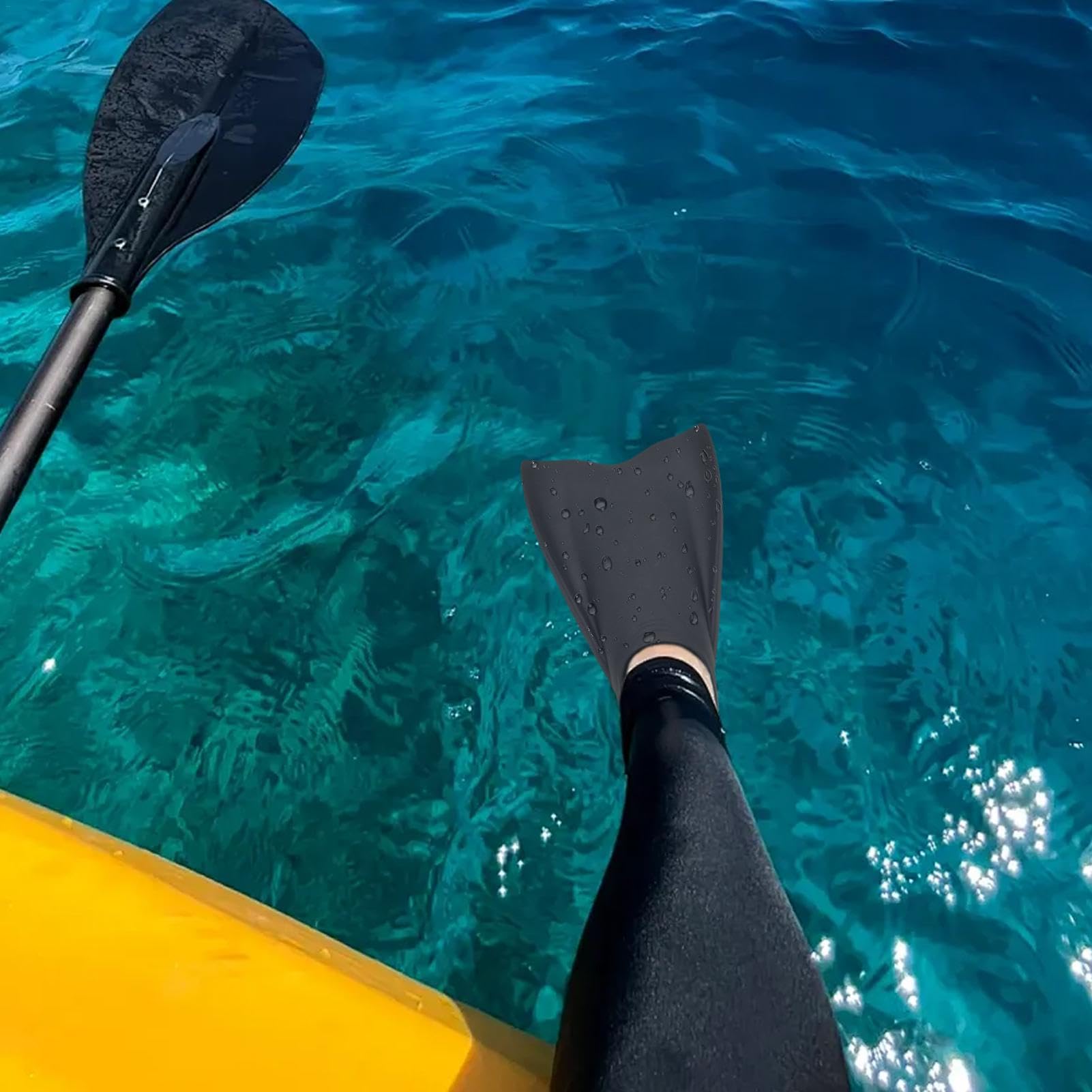 Pinne da nuoto per adulti, pinne corte in silicone per uomini e donne, pinne galleggianti per gli amanti del nuoto e gli appassionati di sport acquatici