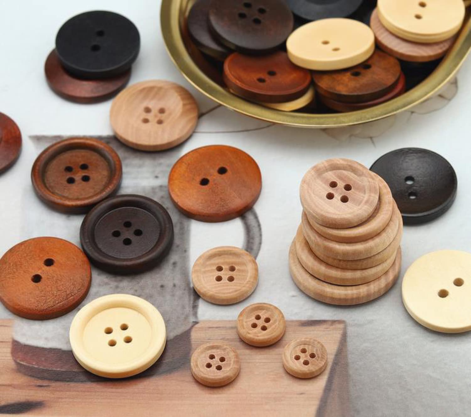 Carte De 1 Bouton En Bois Naturel 28 Mm 4 Trous - Moulures