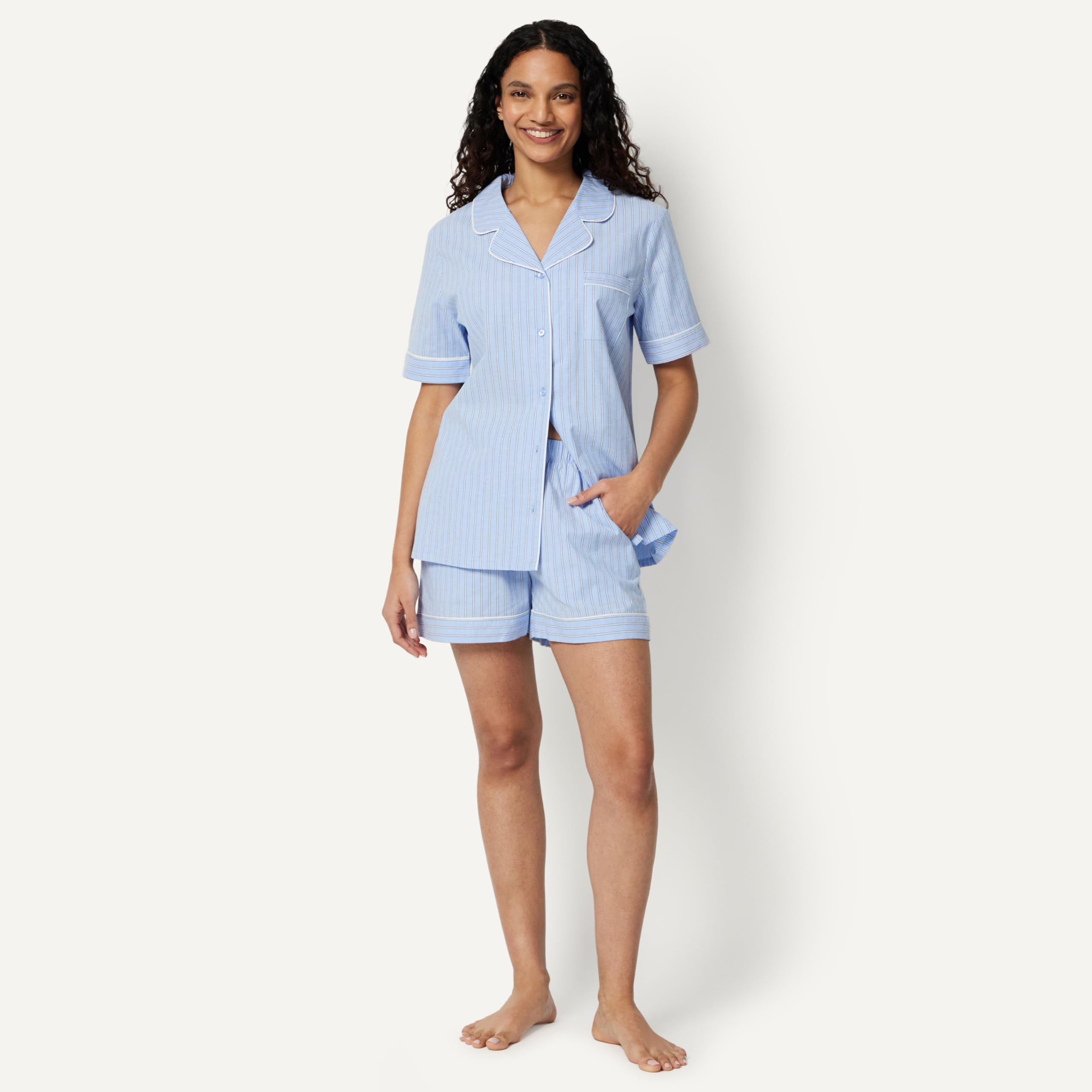 Amazon Essentials Donna Pigiama in Popeline di Cotone Elasticizzato, a Maniche Corte, abbottonatura con Pantaloncini