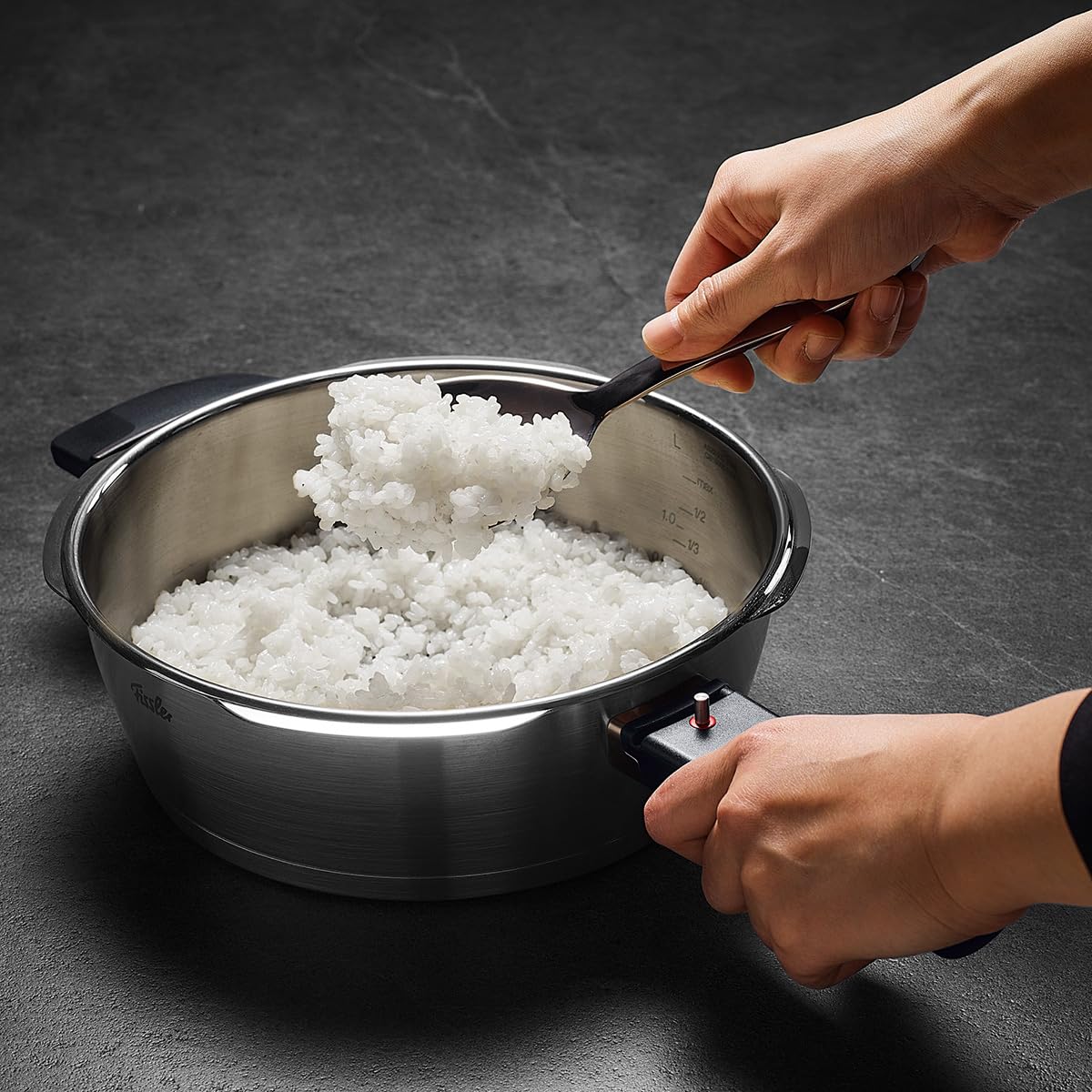 Fissler Vitavit Premium Pentola a pressione in acciaio inox 1.8 L, 18 cm, 4 livelli di cottura, incluso inserto, adatta a fornelli a induzione