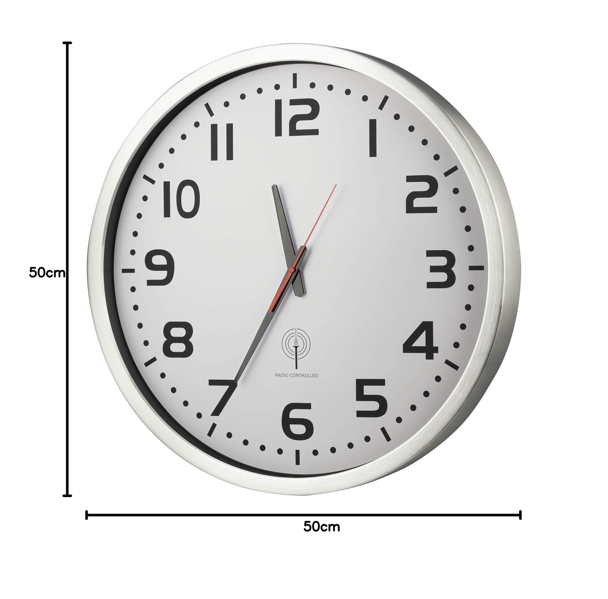 Eurotime Funkwanduhr, 50 cm mit Schrittsekunde, Silber, Aluminium, Echtglas, klares 12-Zahlen-Zifferblatt, automatische Zeitein- und Zeitumstellung, für Wohnbereich oder Büro, nur für Innen, 56863-07