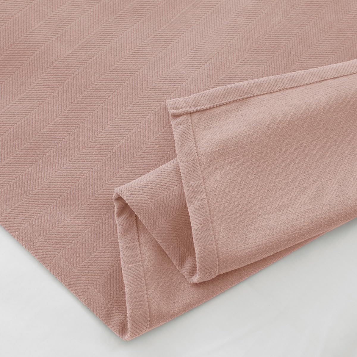 AMBERIS Bed Runner Single Layer Chenille Coral Pink, Modern Style Bed Scarves for Home Hotel Decorations (Pillowcases sold separately) - Image 4
