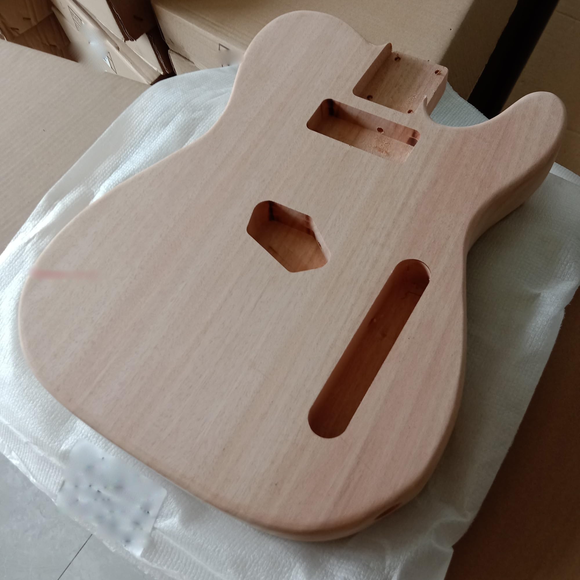 22 progowa Gitara Elektryczna Z Korpusem Litego Mahoniu Zestaw Samodzielnego Montażu Korpusu Gitary
