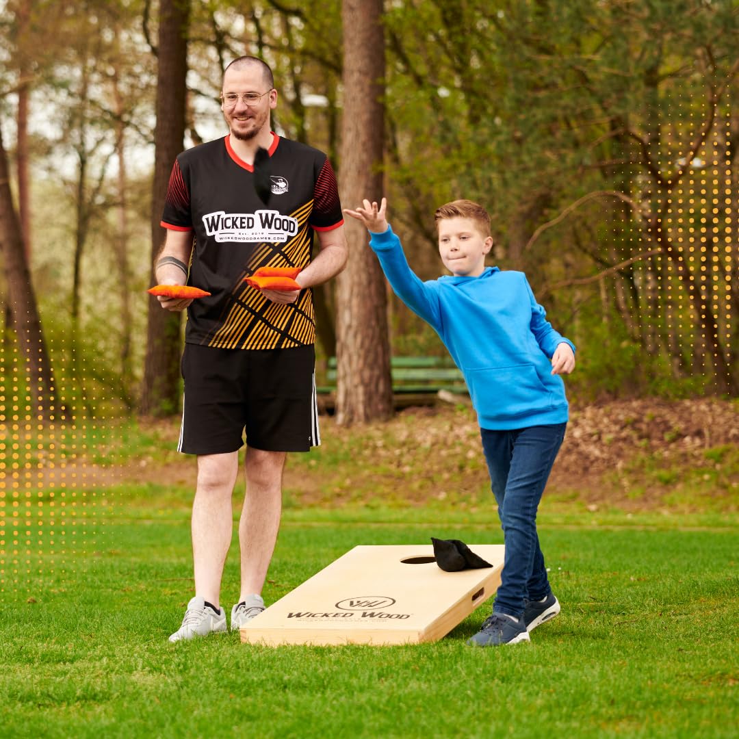 Cornhole Set – 120 x 60 cm – Gioco a foro cieco – Wicked Wood – Set di tavole con licenza ufficiale ACL – 2 x 4 sacchetti Cornhole 450 g – Cornhole Gioco Outdoor