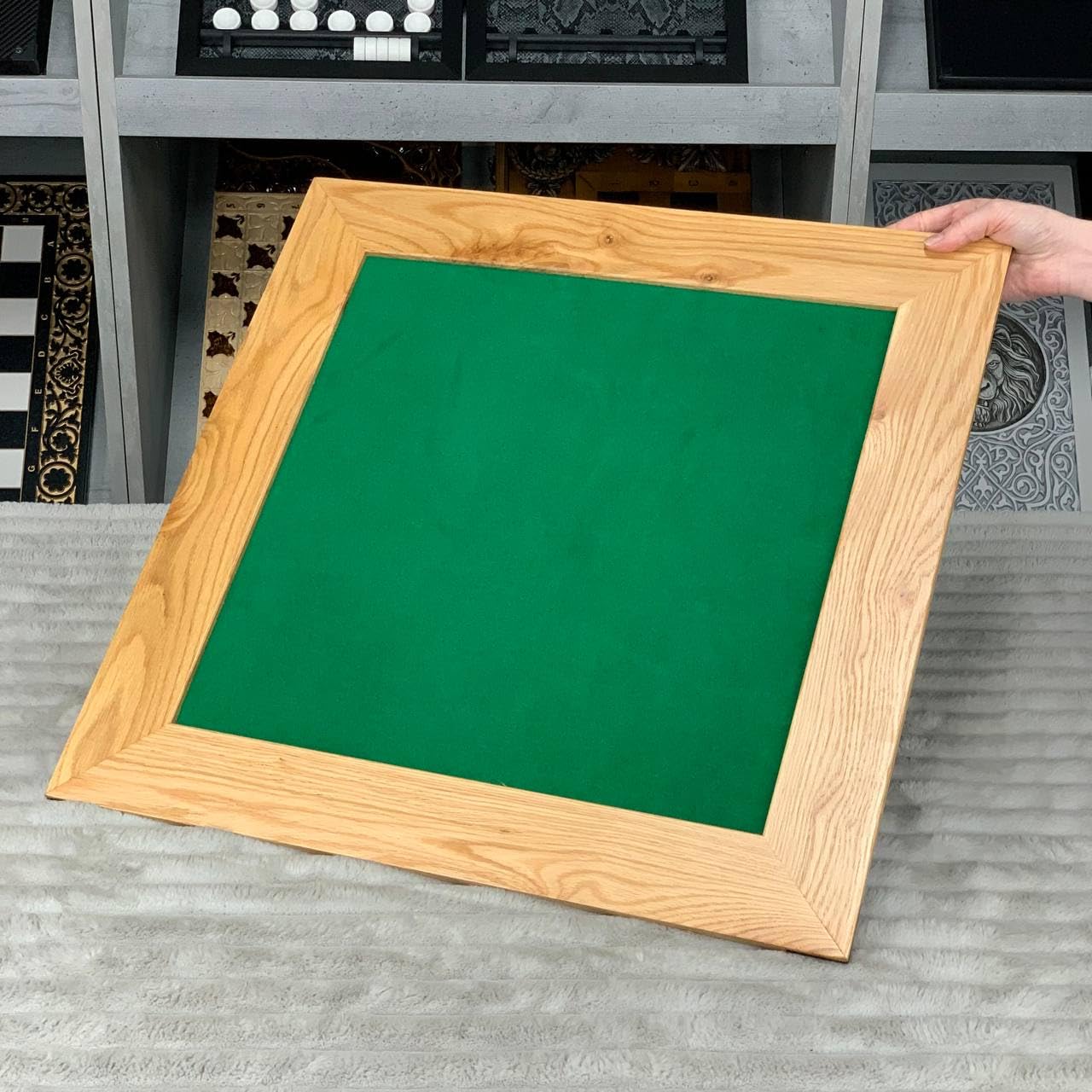 Set di scacchi Elite in rovere: grande scacchiera fissa da 56 cm (22") con pesi nelle figure in legno, misure da torneo, finitura opaca premium, design di lusso realizzato a mano