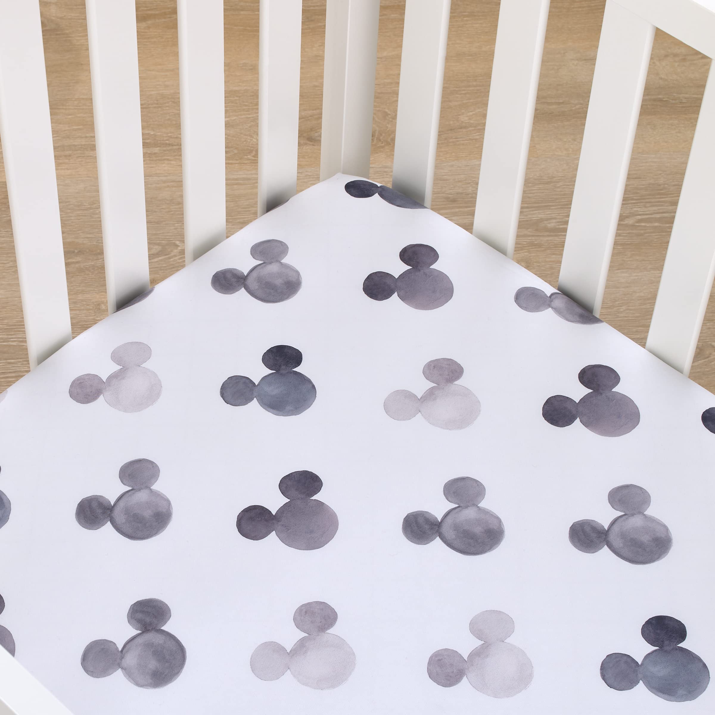 Disney Mickey Mouse - Lenzuolo con angoli per culla in poliestere con orecchie di Topolino, colore: nero, bianco e grigio
