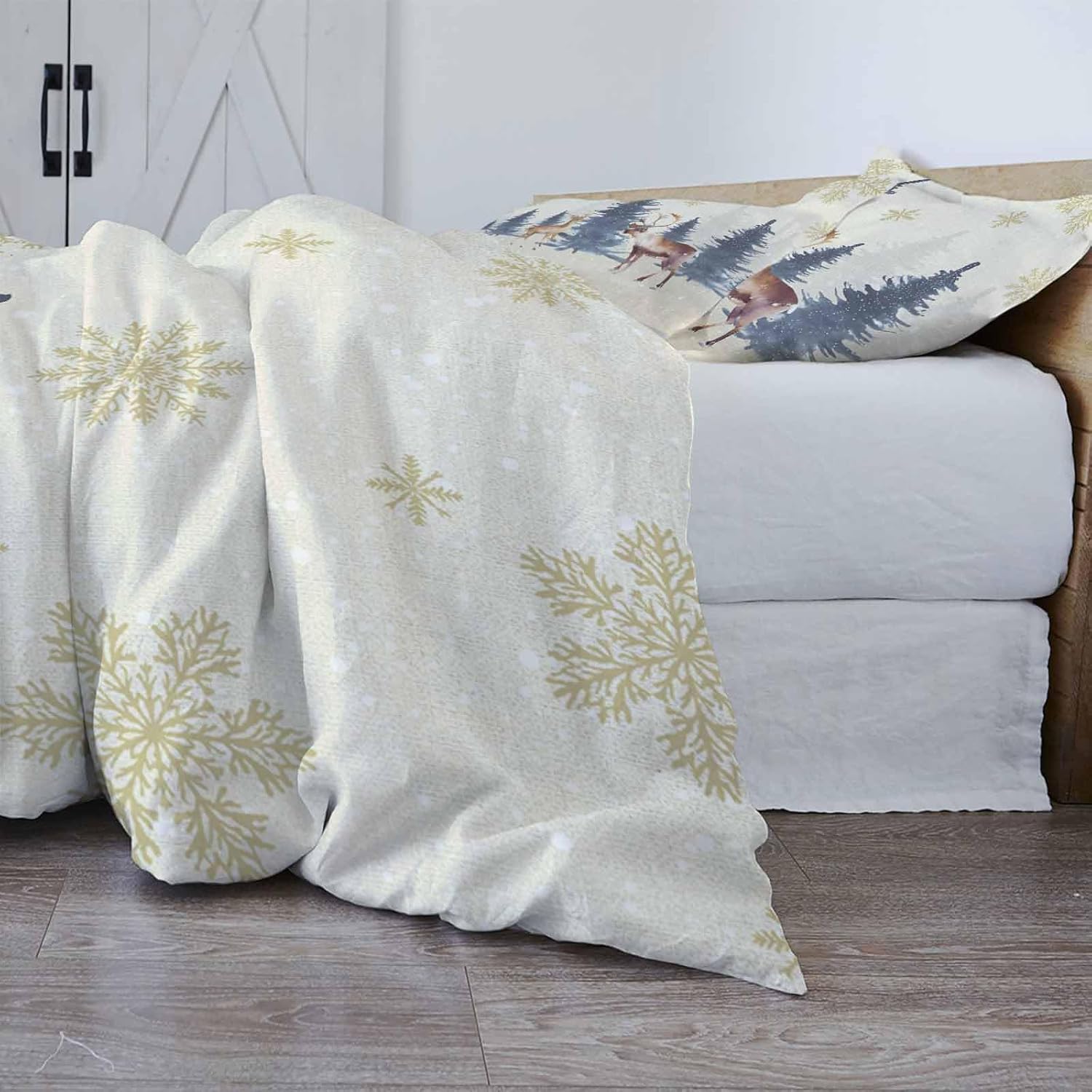 Christmas Elk Duvet Cover Set 3 Pieces with Zipper Closure, Navy Blue Ombre Xmas Tree Bedding Sets 1 Duvet Cover & 2 Pillow Cases, Deer Winter Snowflake Comforter Cover Set Duvet Cover California King