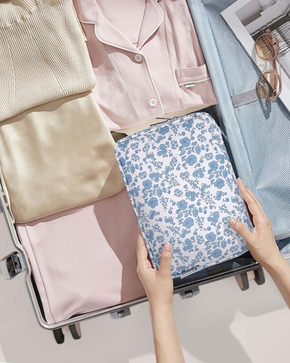 Narwey Small Hanging Travel Toiletry Bag for Women, Travel Bag for Toiletries, Makeup Bag Organizer Cosmetic Bags Make Up Bags for Girls - Image 7