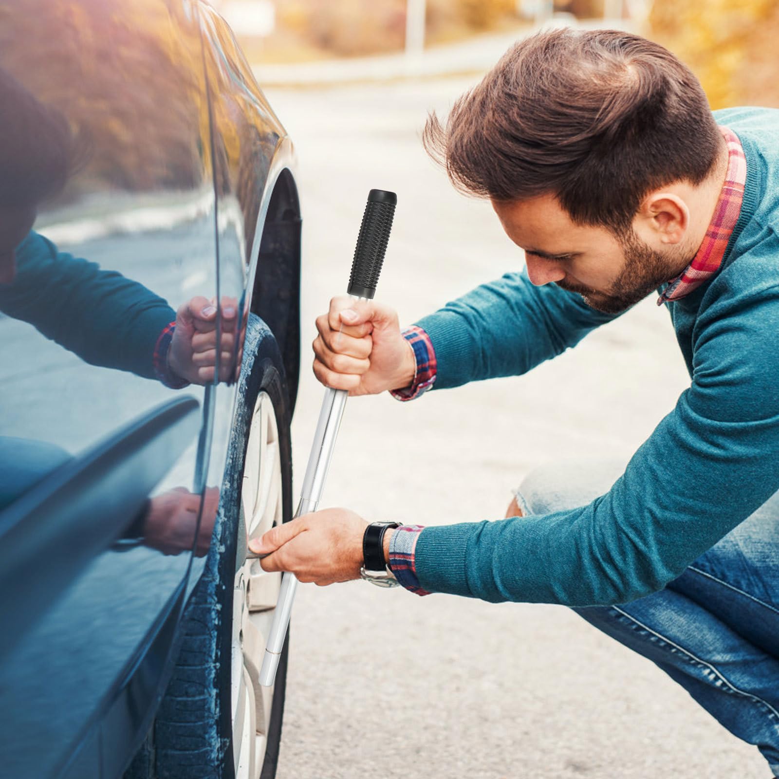 TOYANDONA Robuster 4 wege Radmutternschlüssel aus Kohlenstoffstahl Teleskopisch und Stabil für Reifenwechsel im Auto Silberfarbener Reifenschlüssel