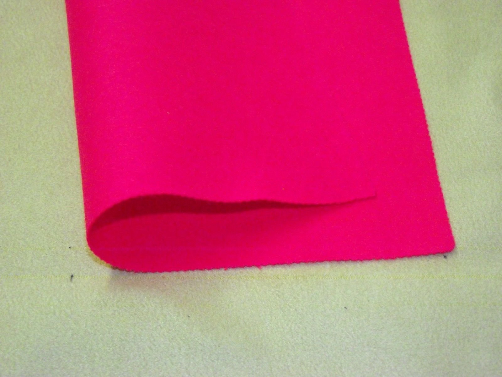 Acrylic Felt Baize Craft/Poker Fabric Material NEON Cerise Pink, 150cmx50cm