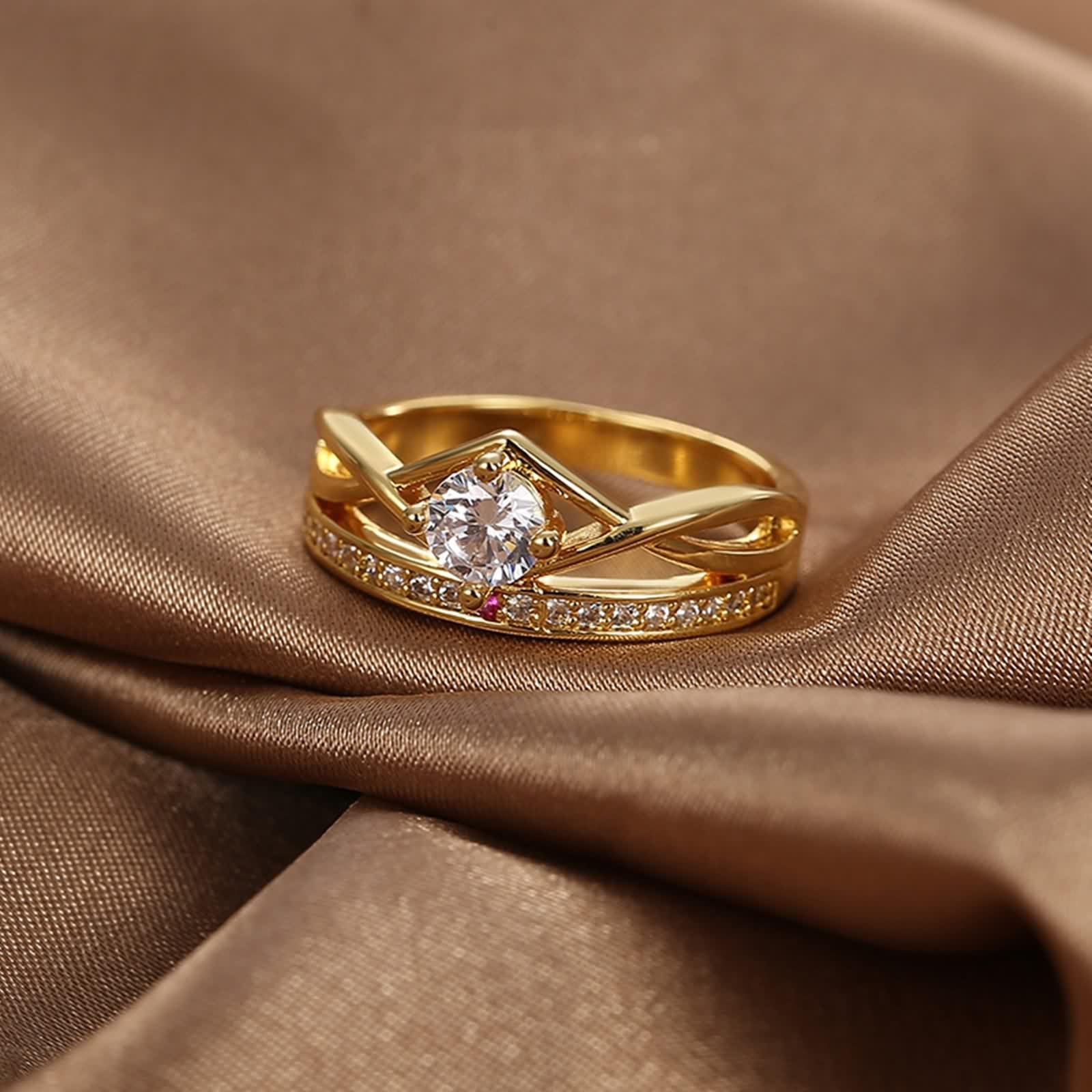 Anillos de oro amarillo de 18 quilates, elegantes y modernos