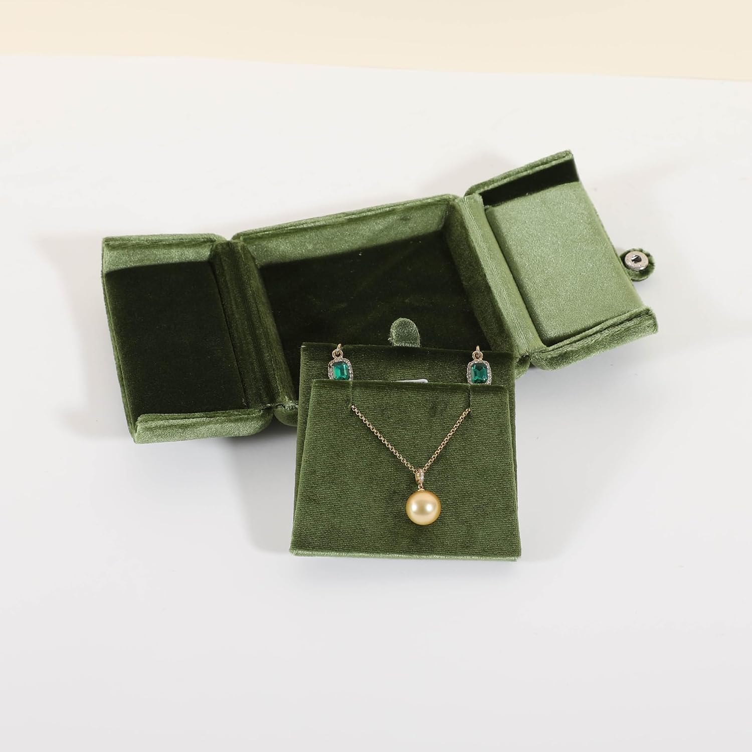 Green Velvet Jewelry Organizer Box, Soft Lined Jewelry Display Holder with Luxury Design, Elegant Jewelry Display Case for Women【Earrings, Ring & Chain Necklace Storage, Green】