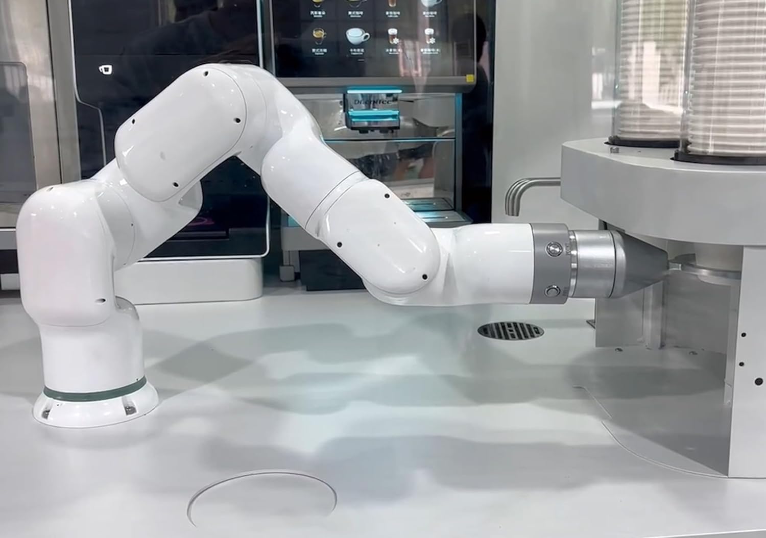 AI Automatic Coffee Robot Machine,Coffee Maker with Precision Grinder and Temperature Control for Office Buildings and Shopping Malls