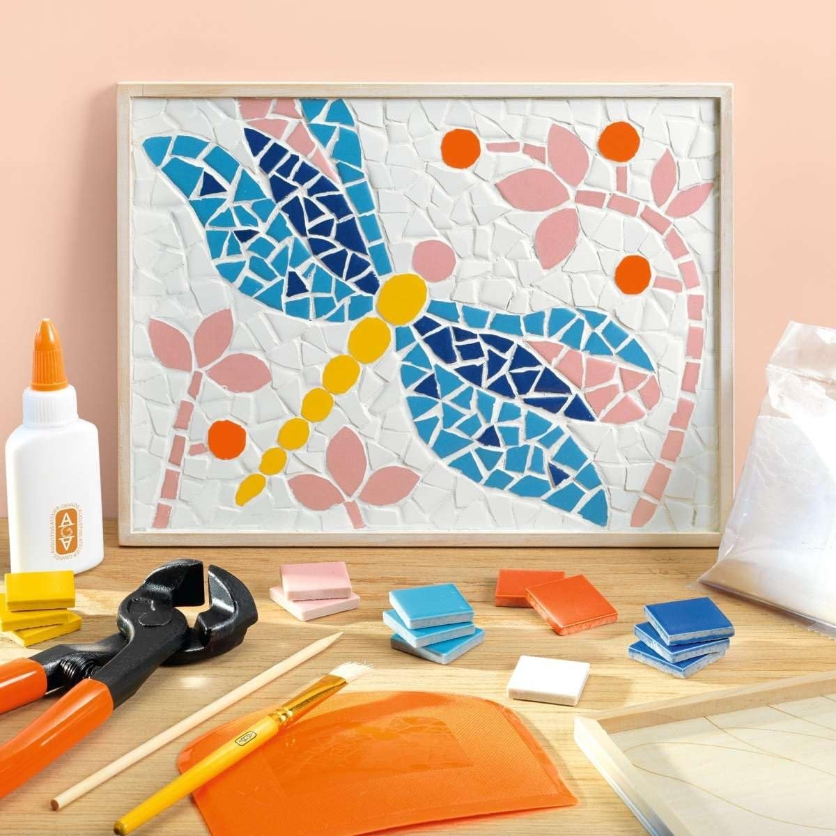 DJECO Atelier 72 Kit mosaico per adulti, kit creativo fai da te con piastrine in ceramica, strumenti e video tutorial, serie AGA, artigianato meditativo