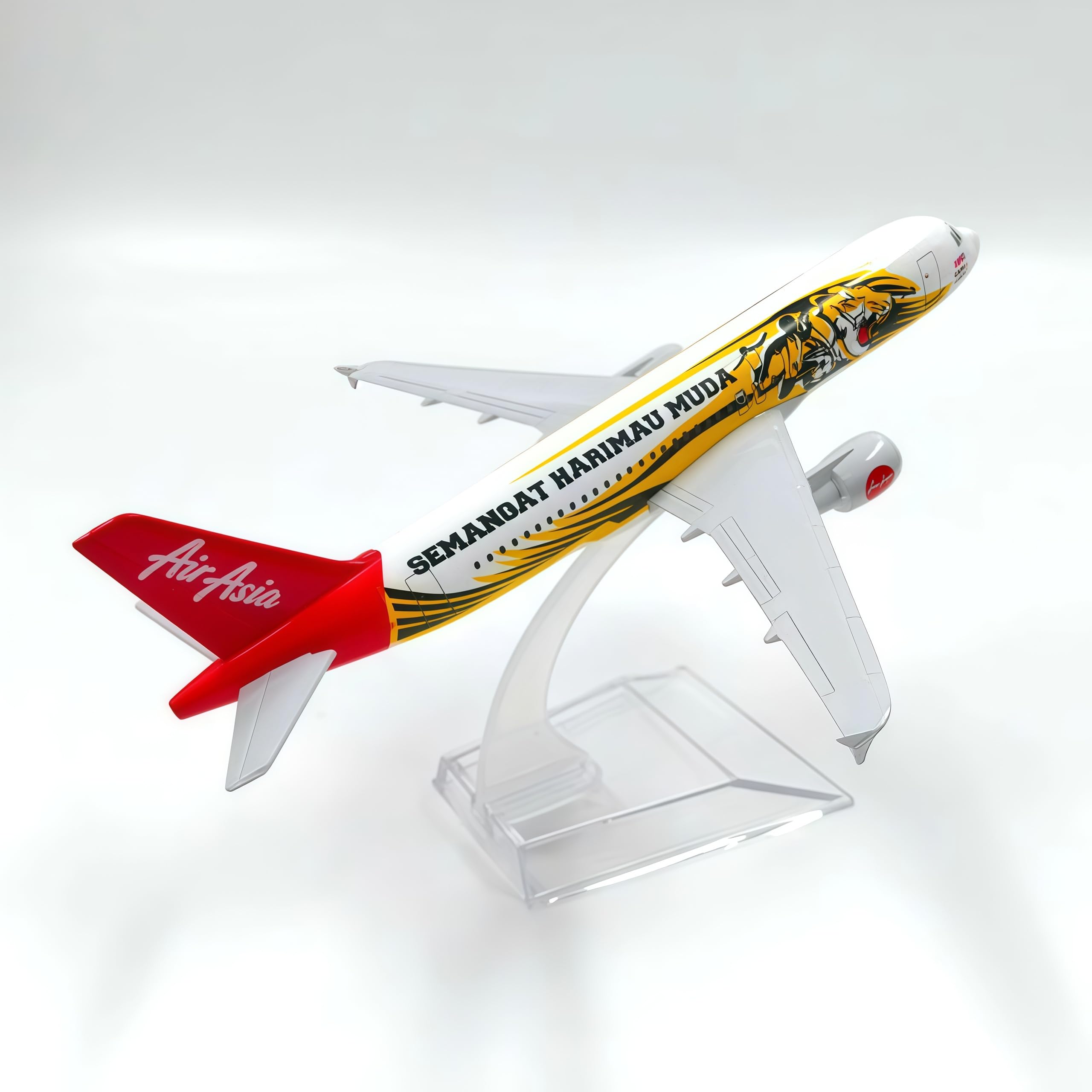 LGSRSNXHTX 16cm Model Plane 1/400 Diecast Metal Airplane Model Asia Tiger A320 with Stand Aircraft Collectible for Aviation Enthusiasts,Desktop Decor Gift for Adult
