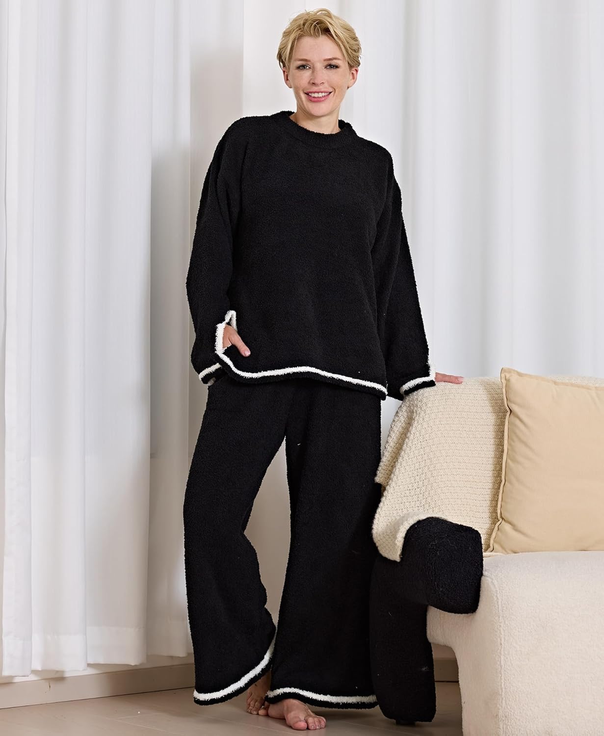 Women’s Fleece 2 Piece Pajamas Fuzzy Long Sleeve Crewneck Wide Leg Winter Sherpa Lounge Sets For Women - Image 4