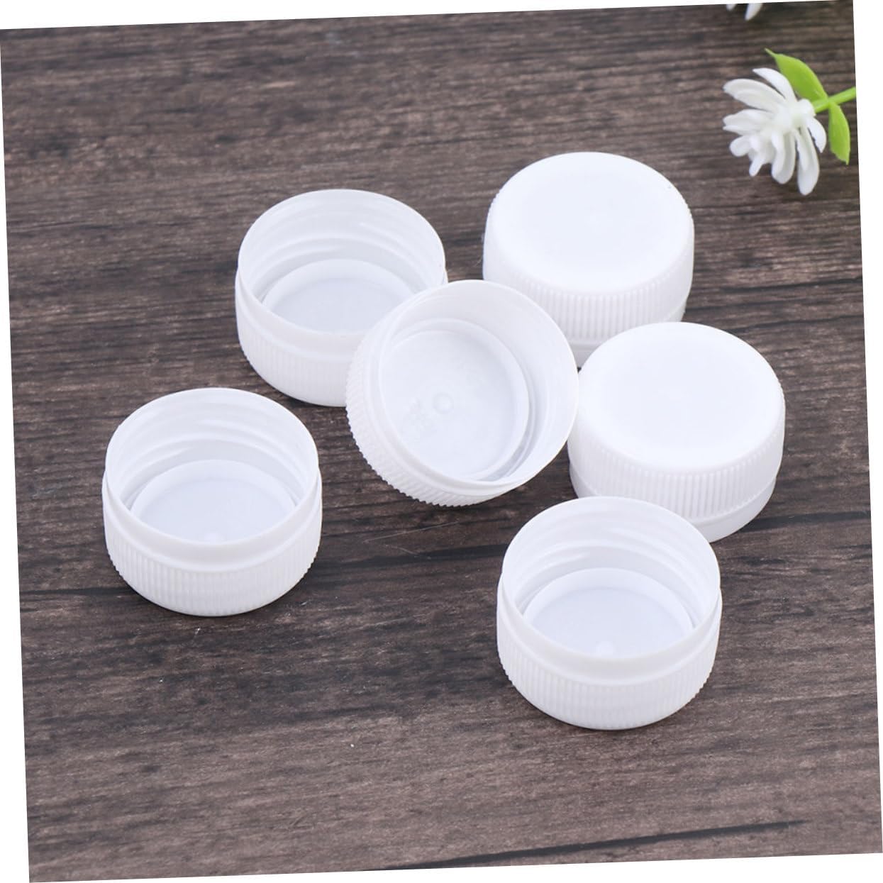 600pcs Plastic Bottle Caps Crafts Safe and Convenient Lids for Home Use for Plastic Drinking Bottles and Creative Projects