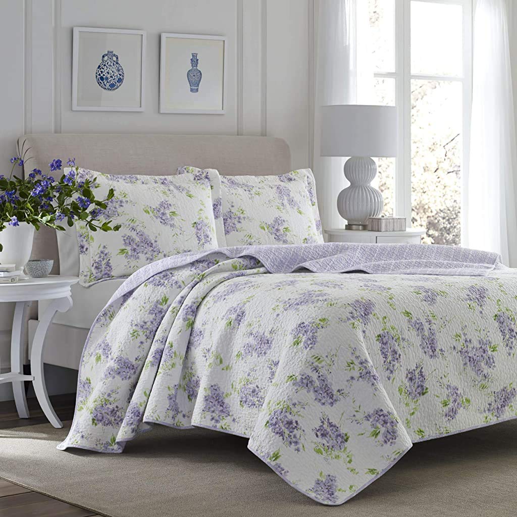 Laura Ashley Home - Keighley Collection - Quilt Set - 100% Cotton, Reversible, Lightweight Bedding with Matching Sham(s), Pre-Washed for Added Softness, King, Lilac