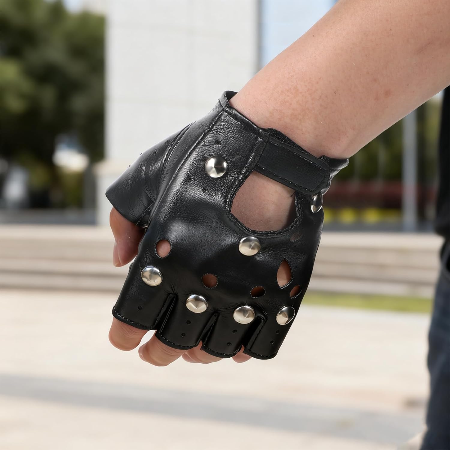 Black Leather Gothic Fingerless Gloves, Halloween PU Leather Half Finger Glove Retro Steampunk Leathers Punk Glove, Leathers Punk Gloves Black Fingerless Glovess for Women Teens Cosplay Party - Image 4