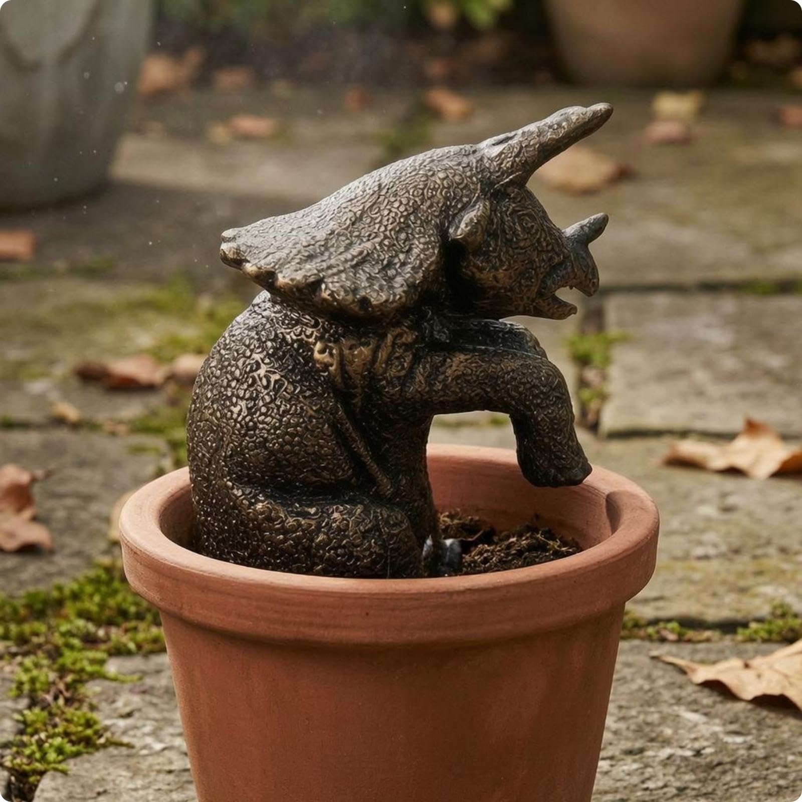 Bronze Resin Dinosaur Figurine Textured Surface Dinosaur Flower Pot Hanger Weathered Metal Look Flower Pot Hook Ornament for Courtyard, Home Triceratops-image-35